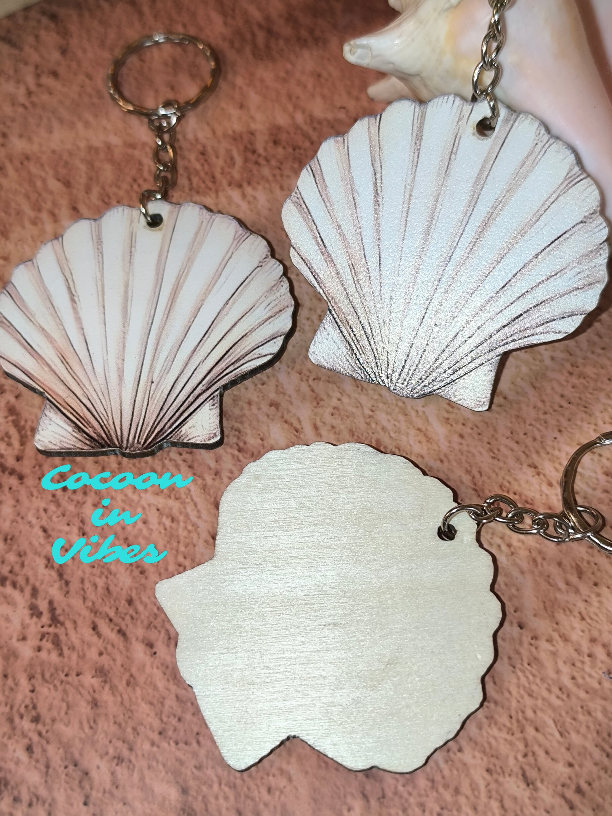 Porte-clé artisanal création Cocoon in Vibes – Coquillage L’éclat des plages éternelles
