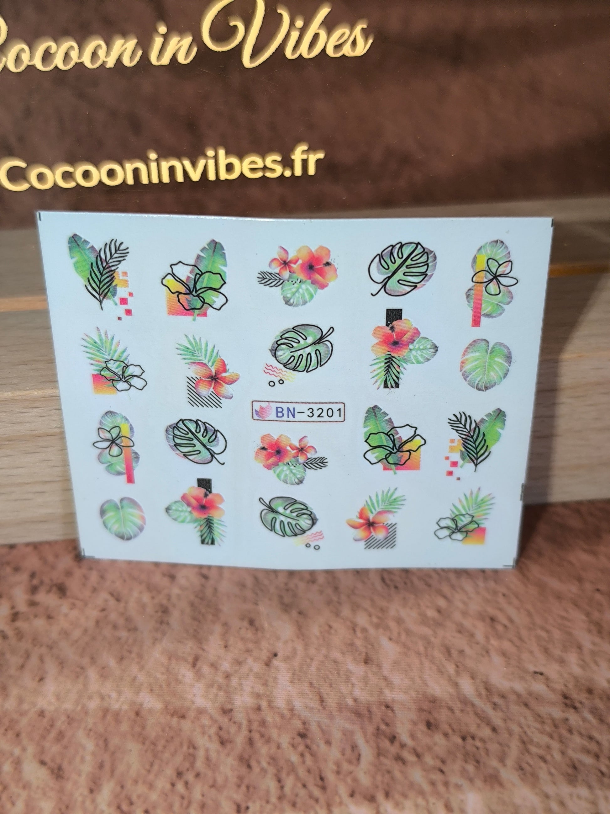 Stickers ongles Feuilles Tropicales & Oliviers - Vos ongles se mettent au vert… et à l’évasion