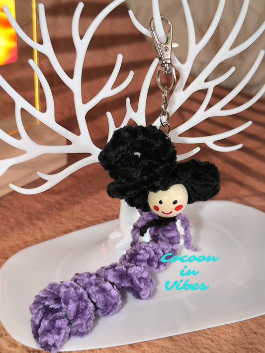 Sorcière Chenille : Bijou de sac artisanal / Porte clé - Modèle Unique