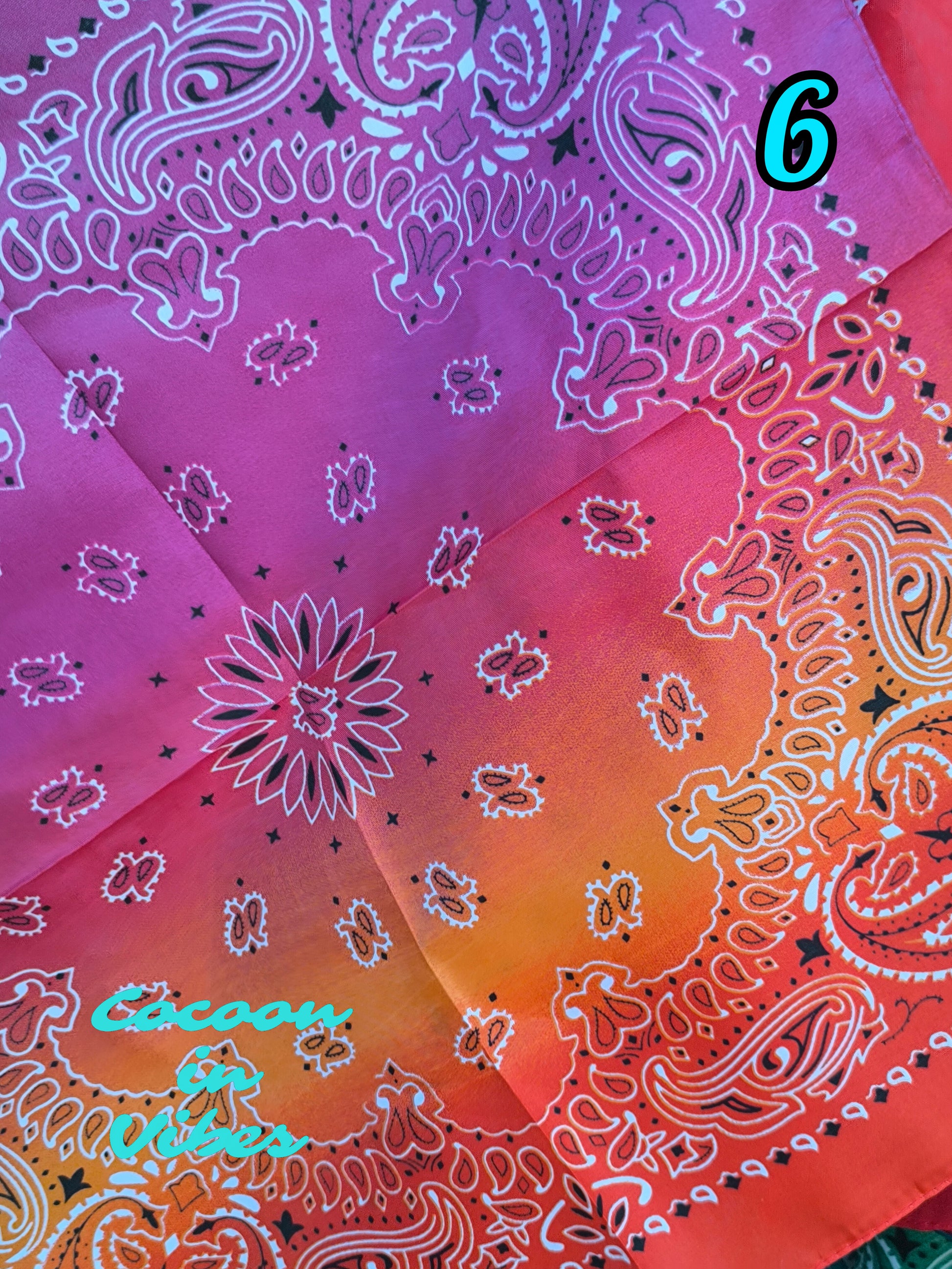 Les Bandanas Magiques de l’Été – L’Accessoire aux Mille Histoires
