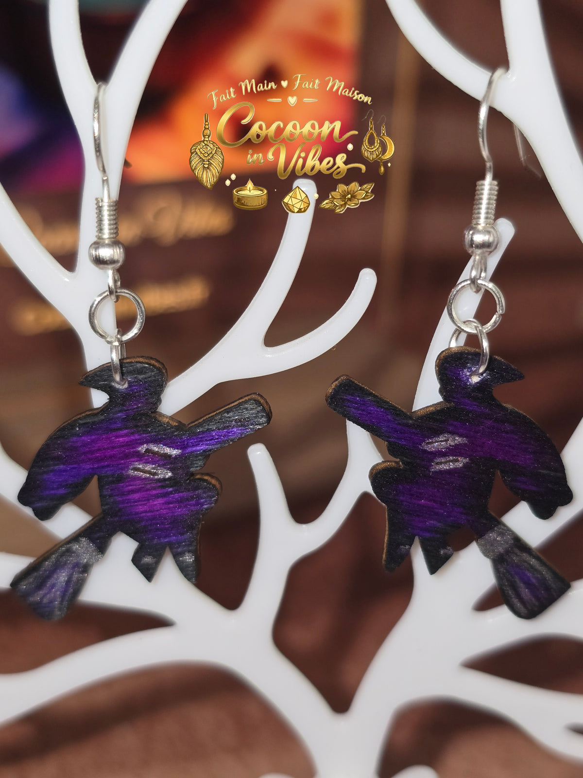 Boucles d'oreilles Artisanales en Bois « Sorcière Envoûtante » - Collection Éphémère Halloween