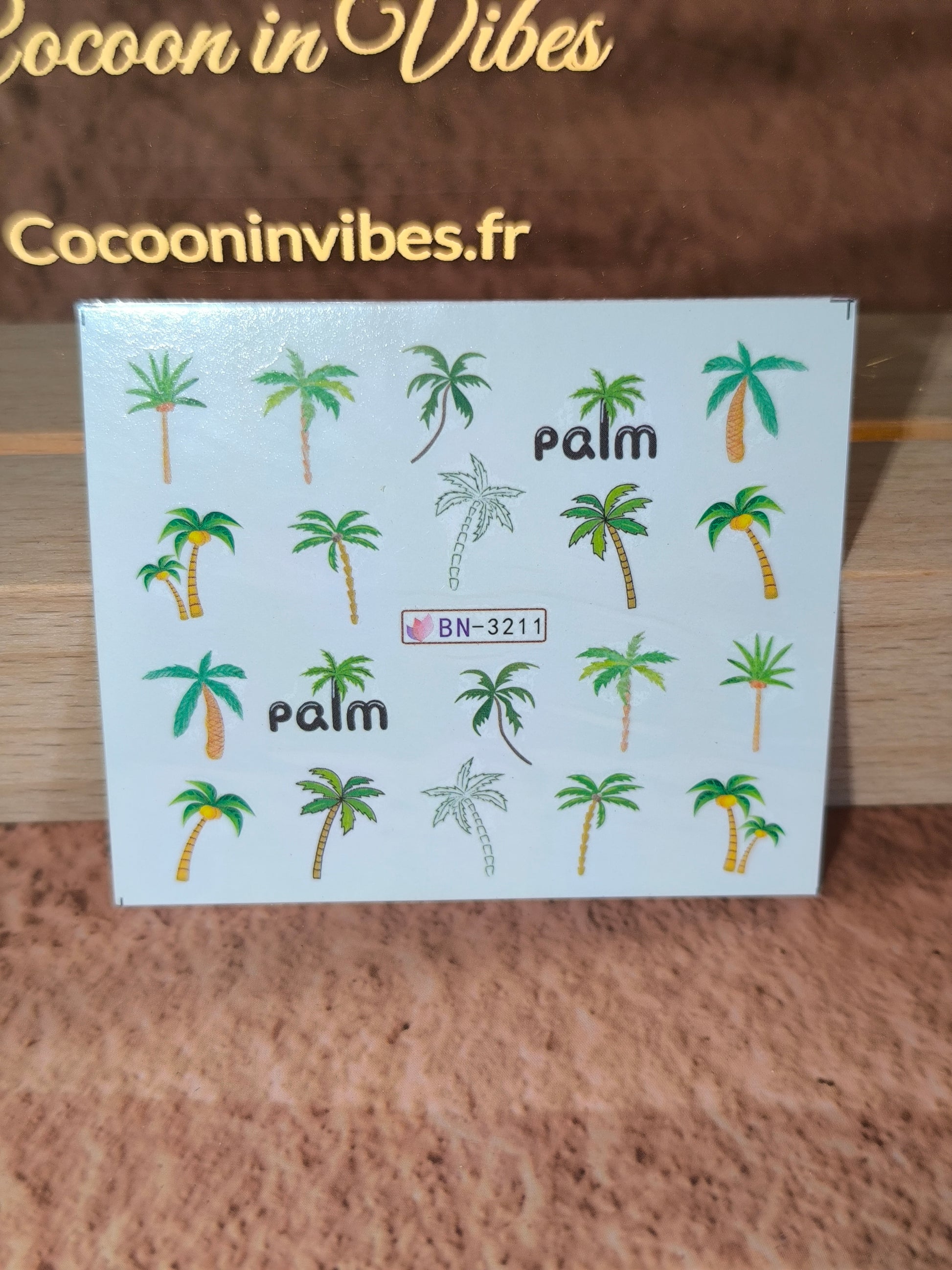 Stickers ongles Palmiers - Embarquez pour un voyage tropical… au bout de vos ongles
