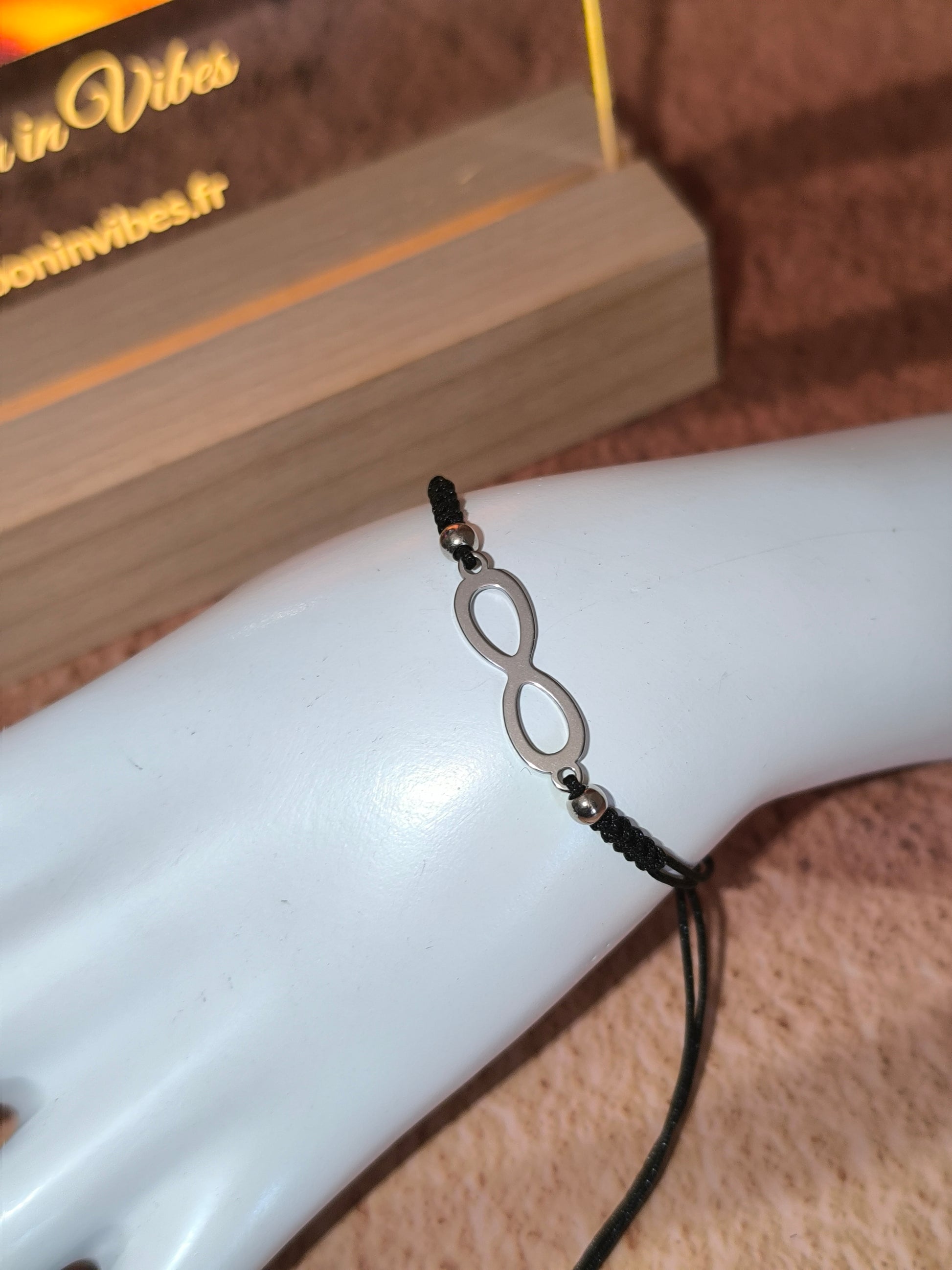Bracelet Plaque finement Découpée en acier inoxydable – Petit Trésor à Porter
