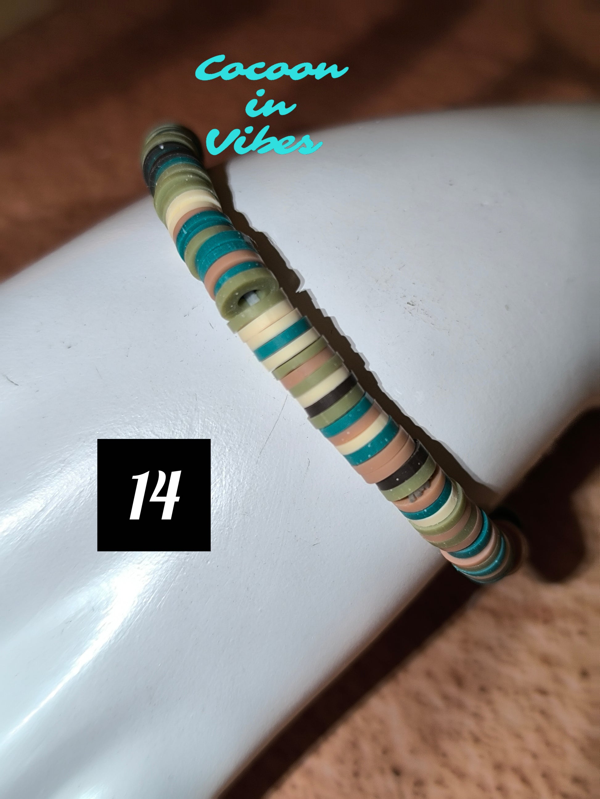 Bracelets Good Vibes en perles plates en pâte polymere - Sous les cocotiers... un monde de couleurs vous attend !