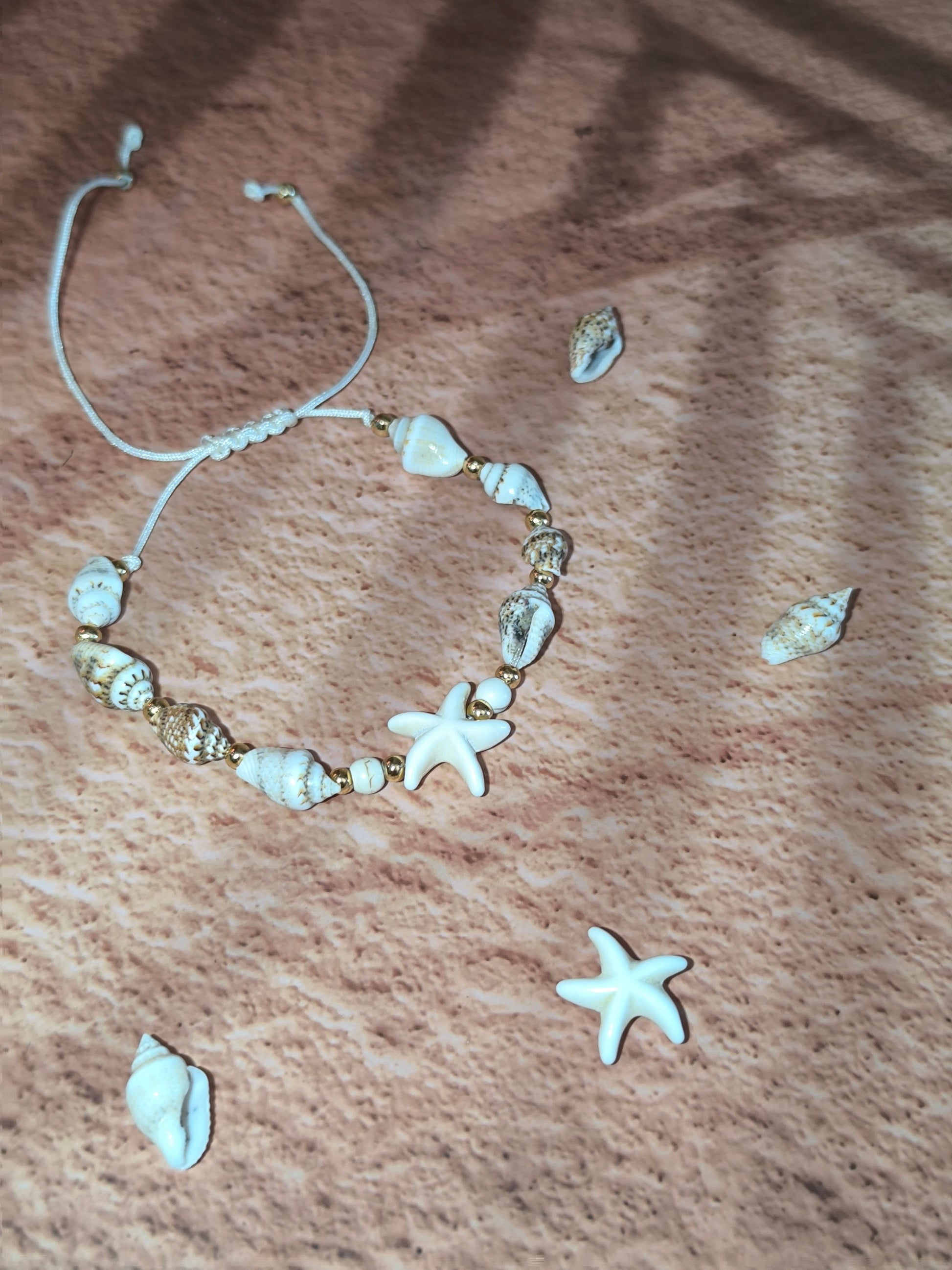 Bracelet Coquillages & Étoile de Mer – Cordon noué à fermoir Coulissant