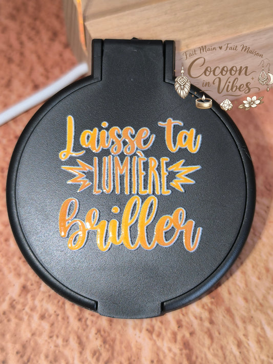 Miroir de poche noir mat “Citations Inspirantes – Laisse ta lumière briller” – Écriture dorée – Modèle unique