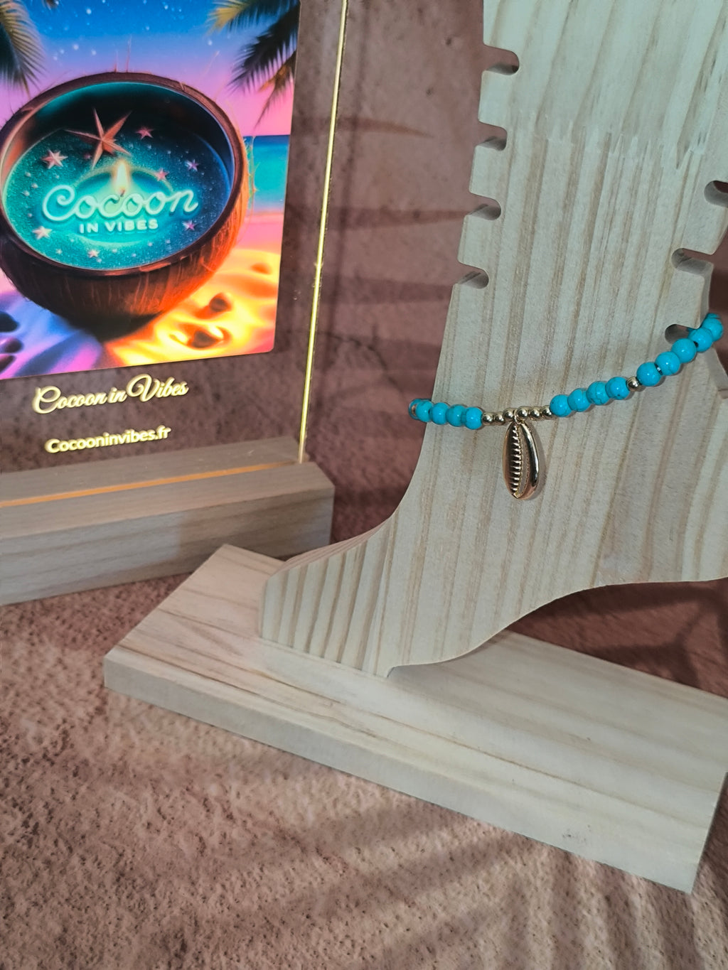 Chaine de Cheville Bohème – Turquoise, Céramique & Pendentifs Marins