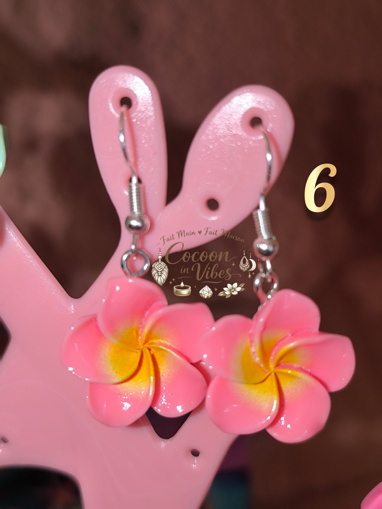 Boucles d’Oreilles "Fleurs de Monoï" — Création Artisanale