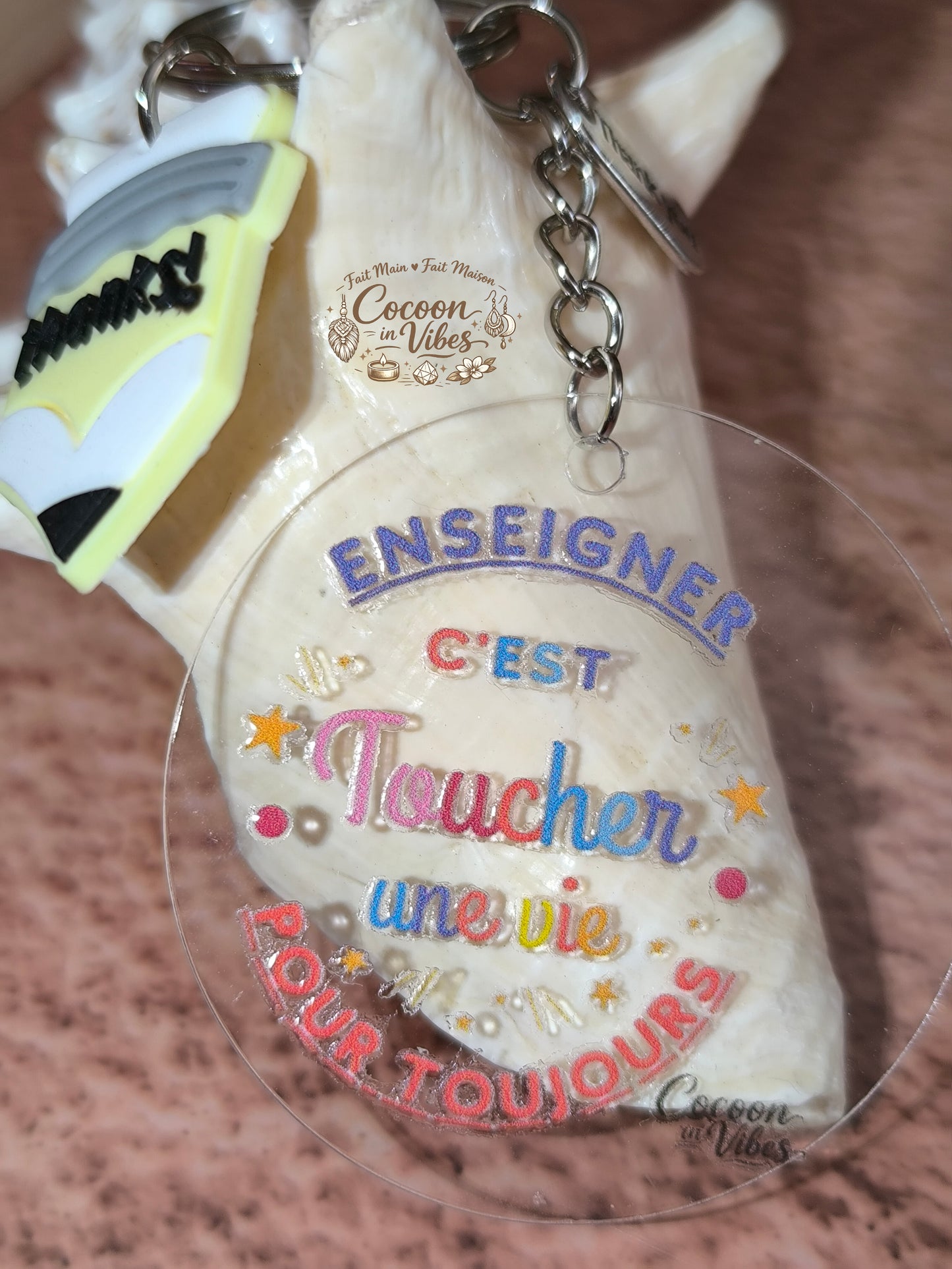 Porte-clé “Enseigner, c'est toucher une vie pour toujours” – Modèle unique fait main