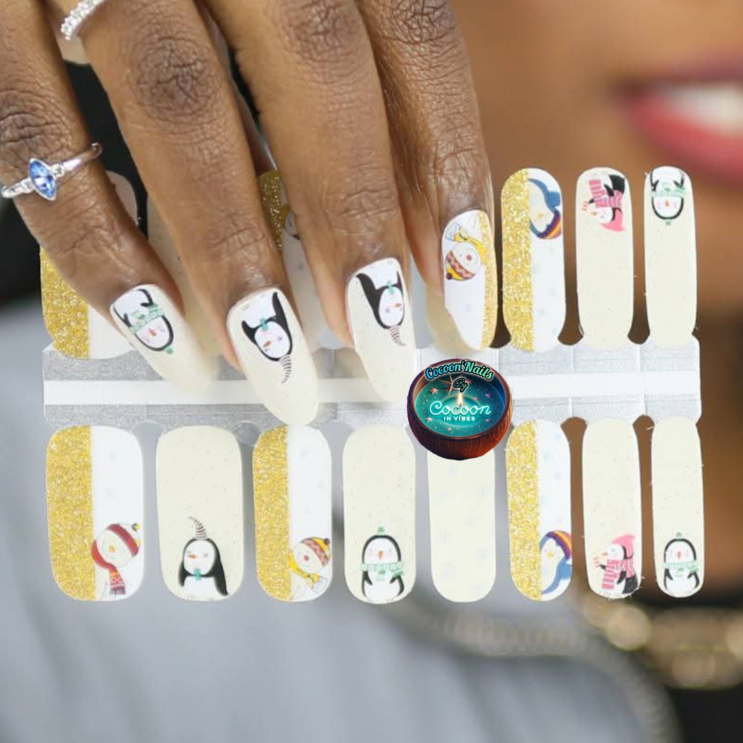 Cocoon’Nails – Golden Penguin : un hiver scintillant au bout des doigts