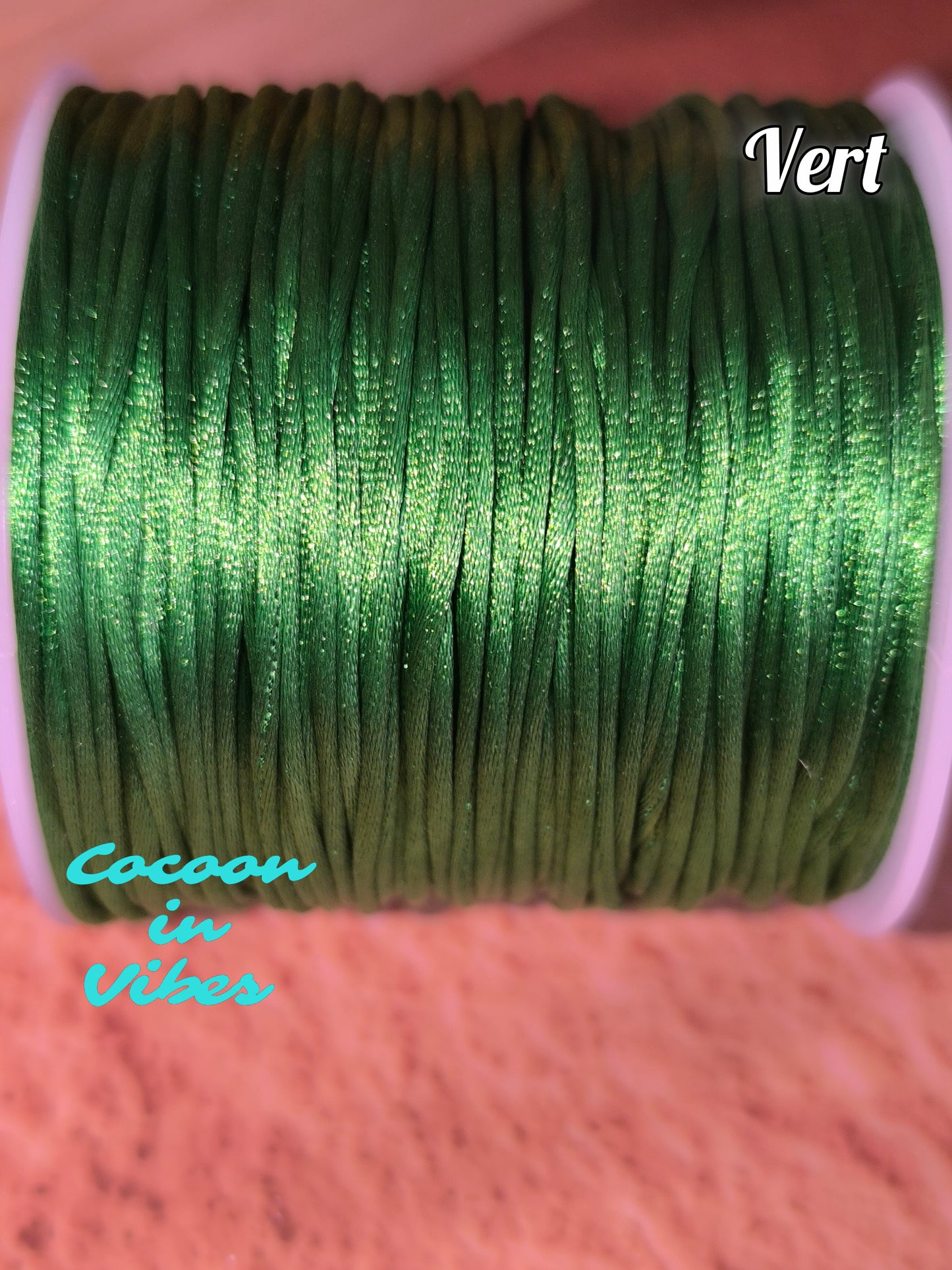 Bracelet Artisanal “Dentelle Satinée" – Parsemé de petits Cœurs