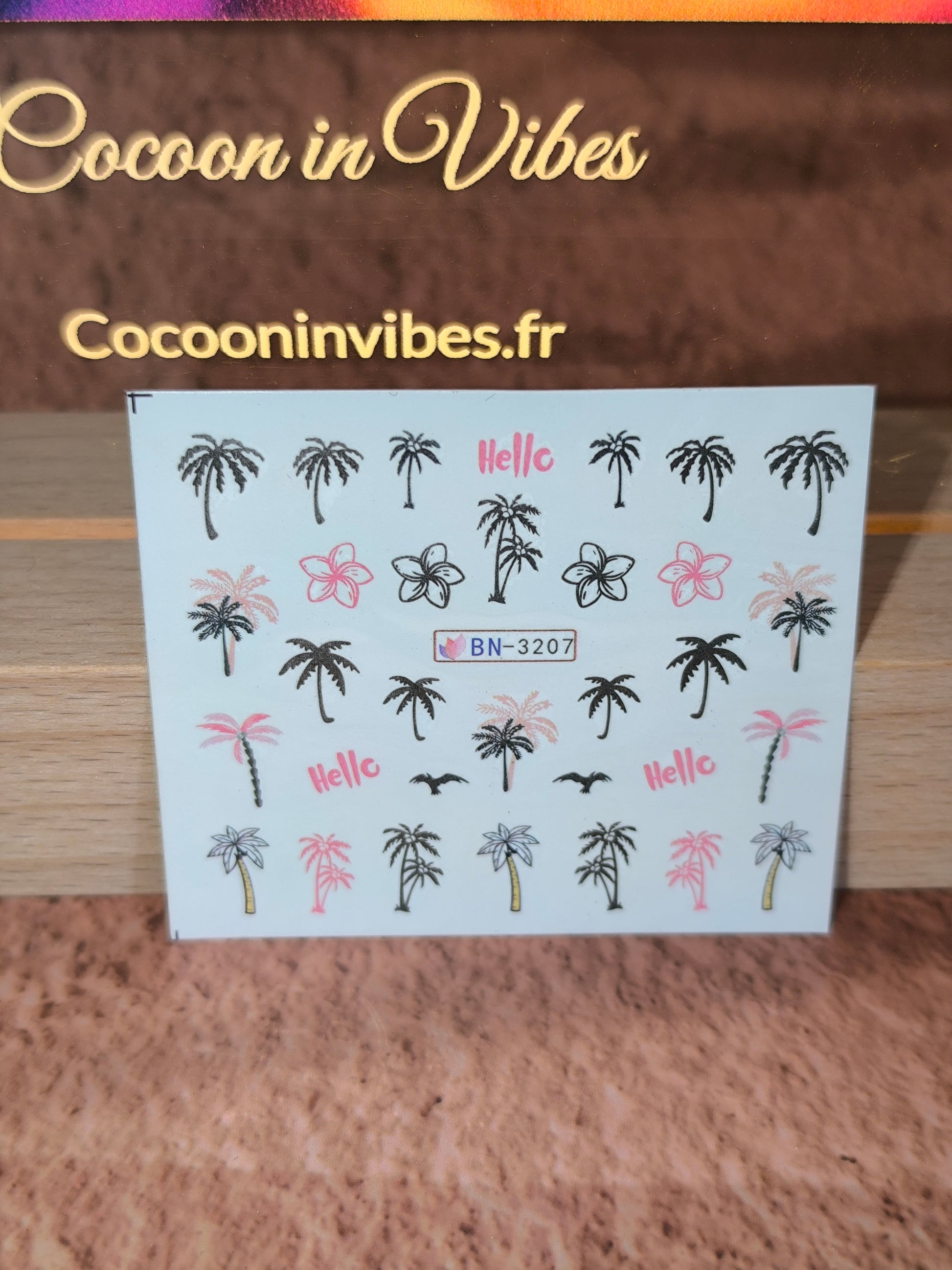 Stickers ongles Palmiers - Embarquez pour un voyage tropical… au bout de vos ongles