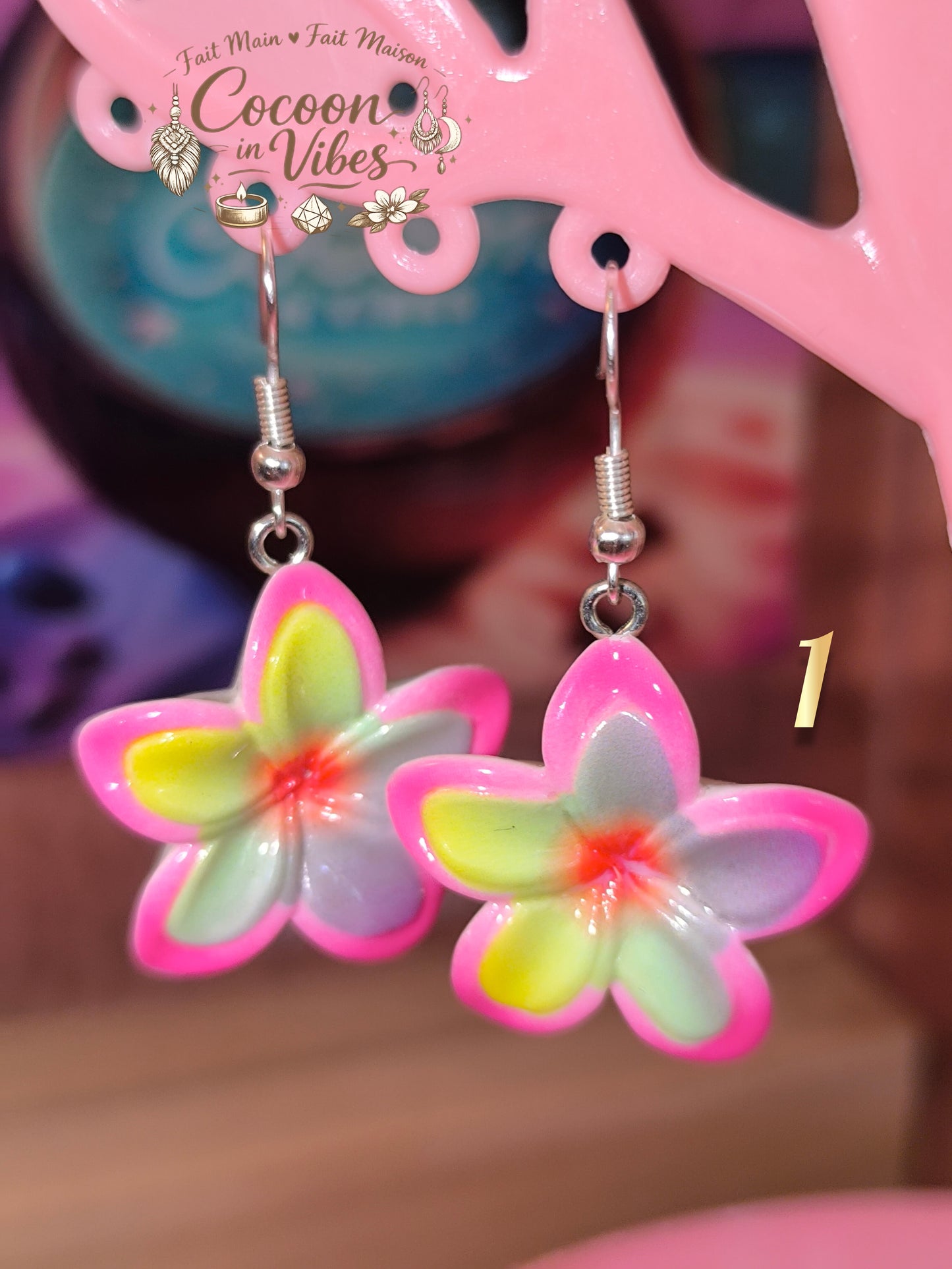 Boucles d’Oreilles "Fleurs de Monoï" — Création Artisanale