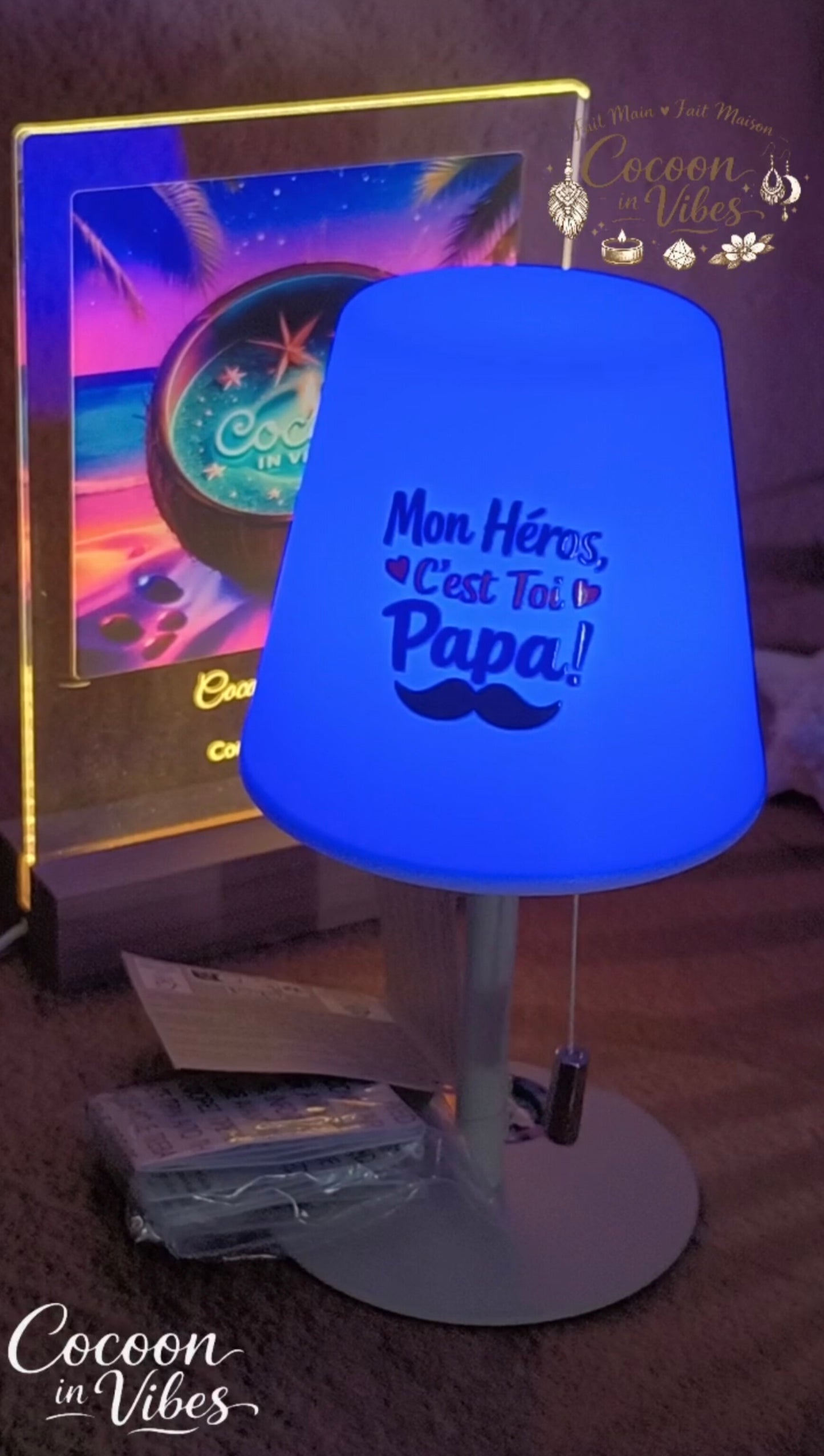 Petite Lampe LED Multicolore rechargeable Papa "Mon Héros, C'est Toi Papa !" – Création Artisanale Exemplaire Unique