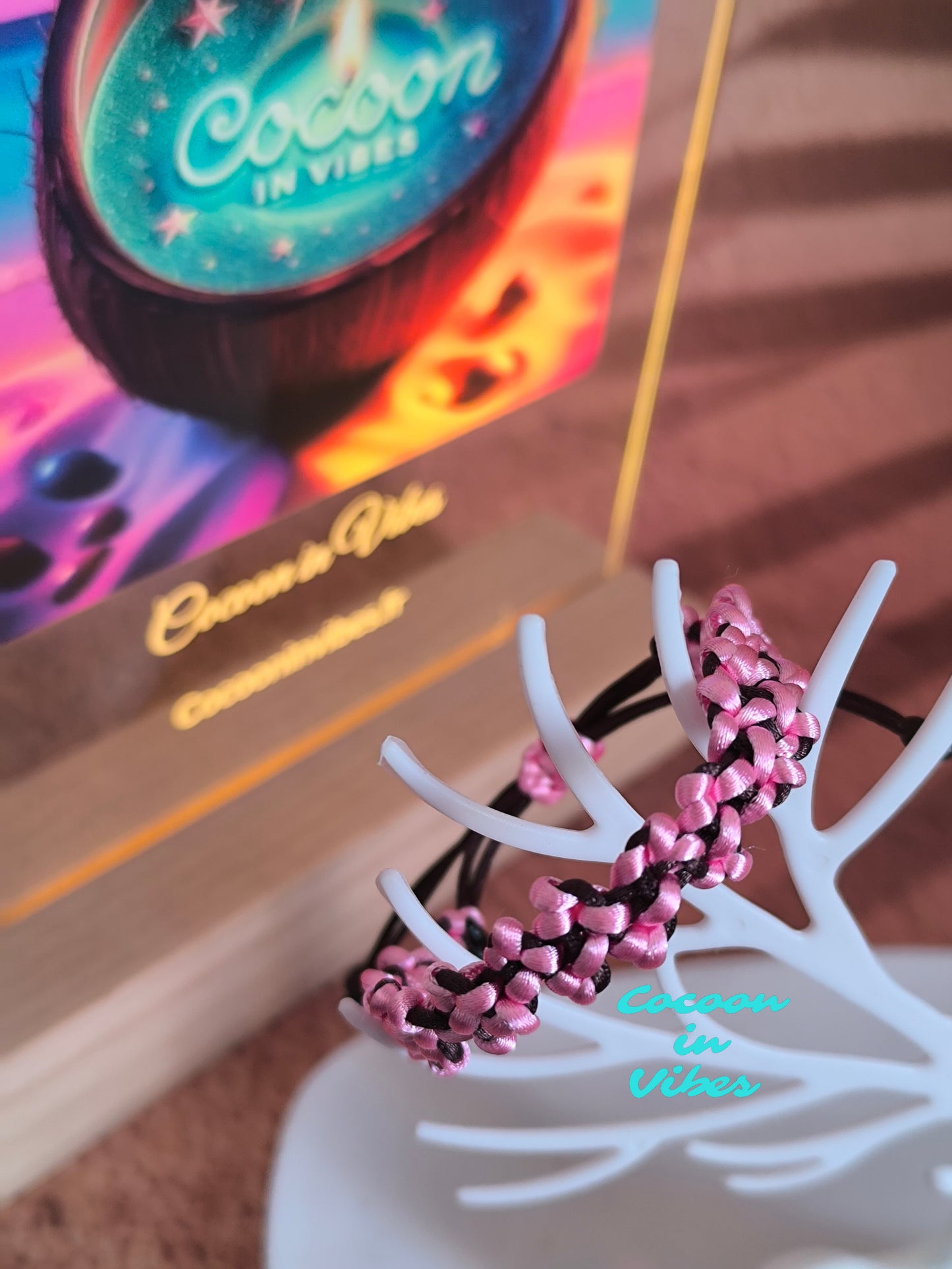 Bracelet “Sakura” – Création artisanale en macramé