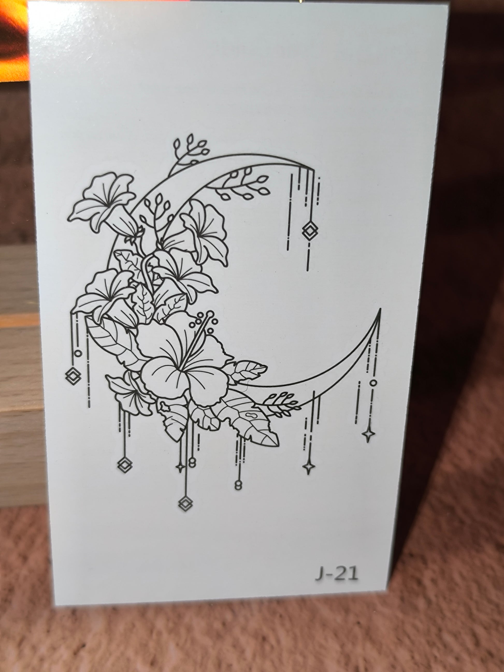 Tatouages Éphémères Spirituels – Fins, Discrets et Inspirants