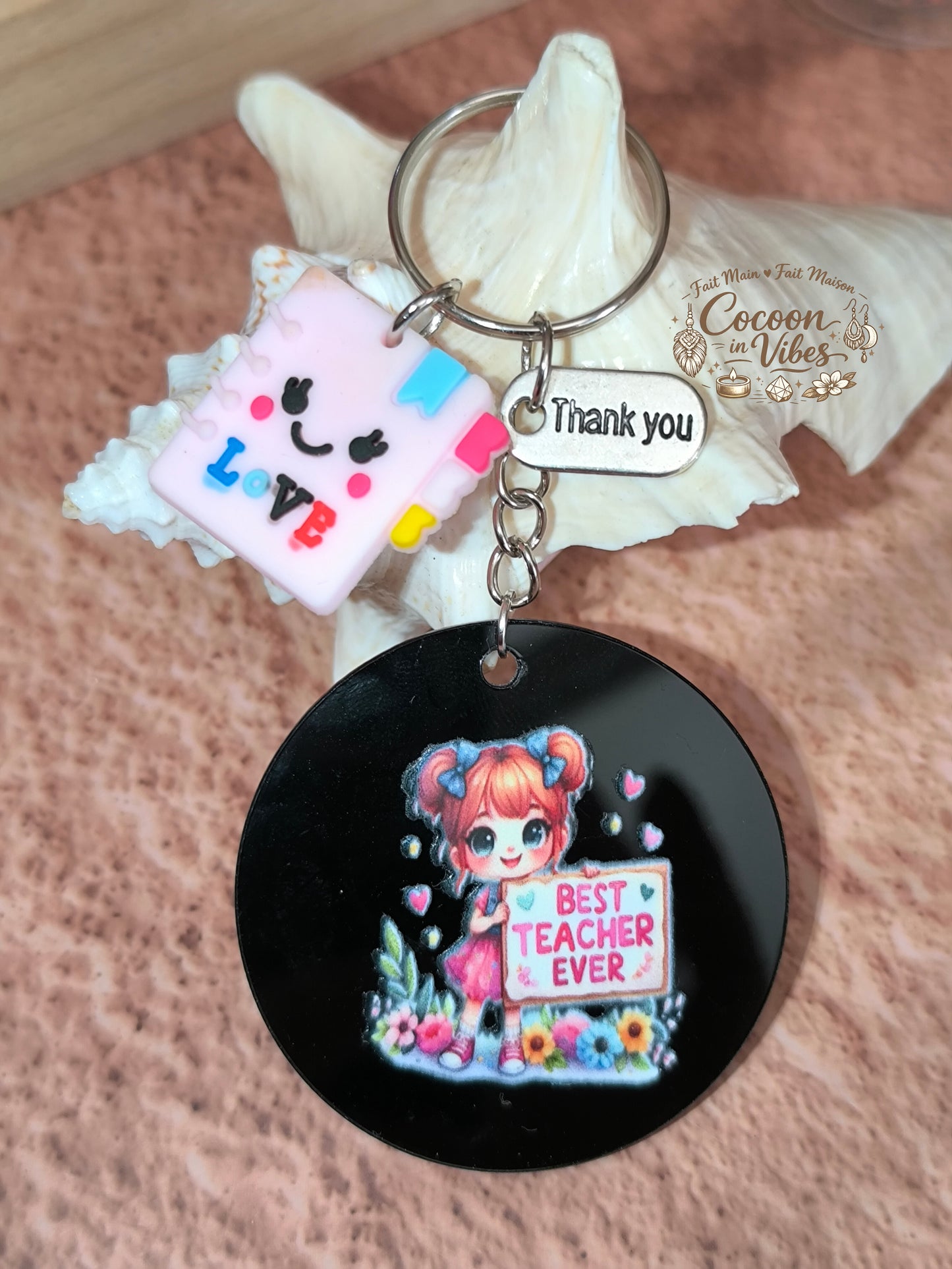 Porte-clé “Chère Maîtresse – Best Teacher Ever & Petit Carnet” – Modèle unique fait main