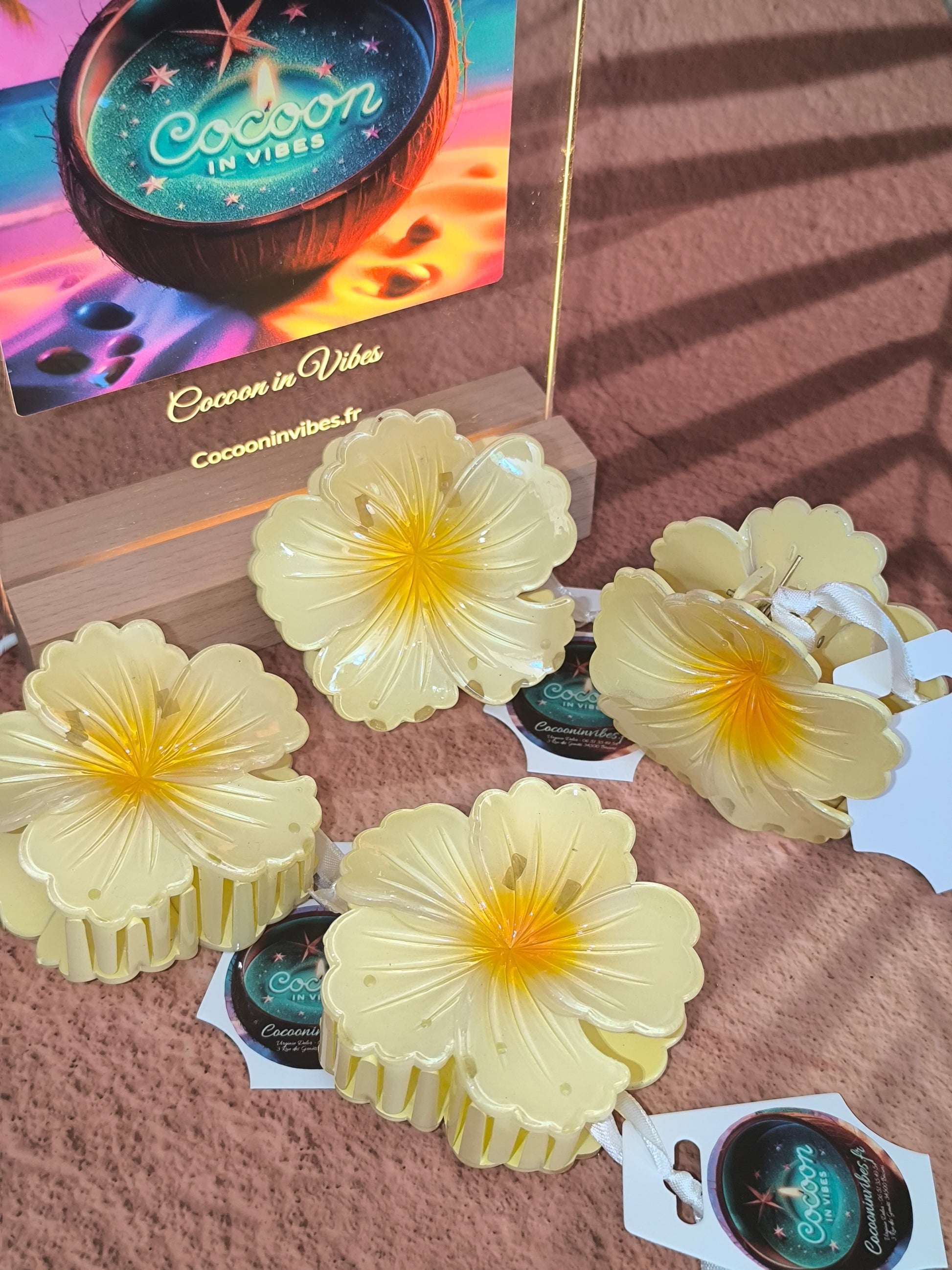Pince à cheveux Hibiscus ~ Jaune Soleil, un éclat de lumière tropicale dans tes cheveux…