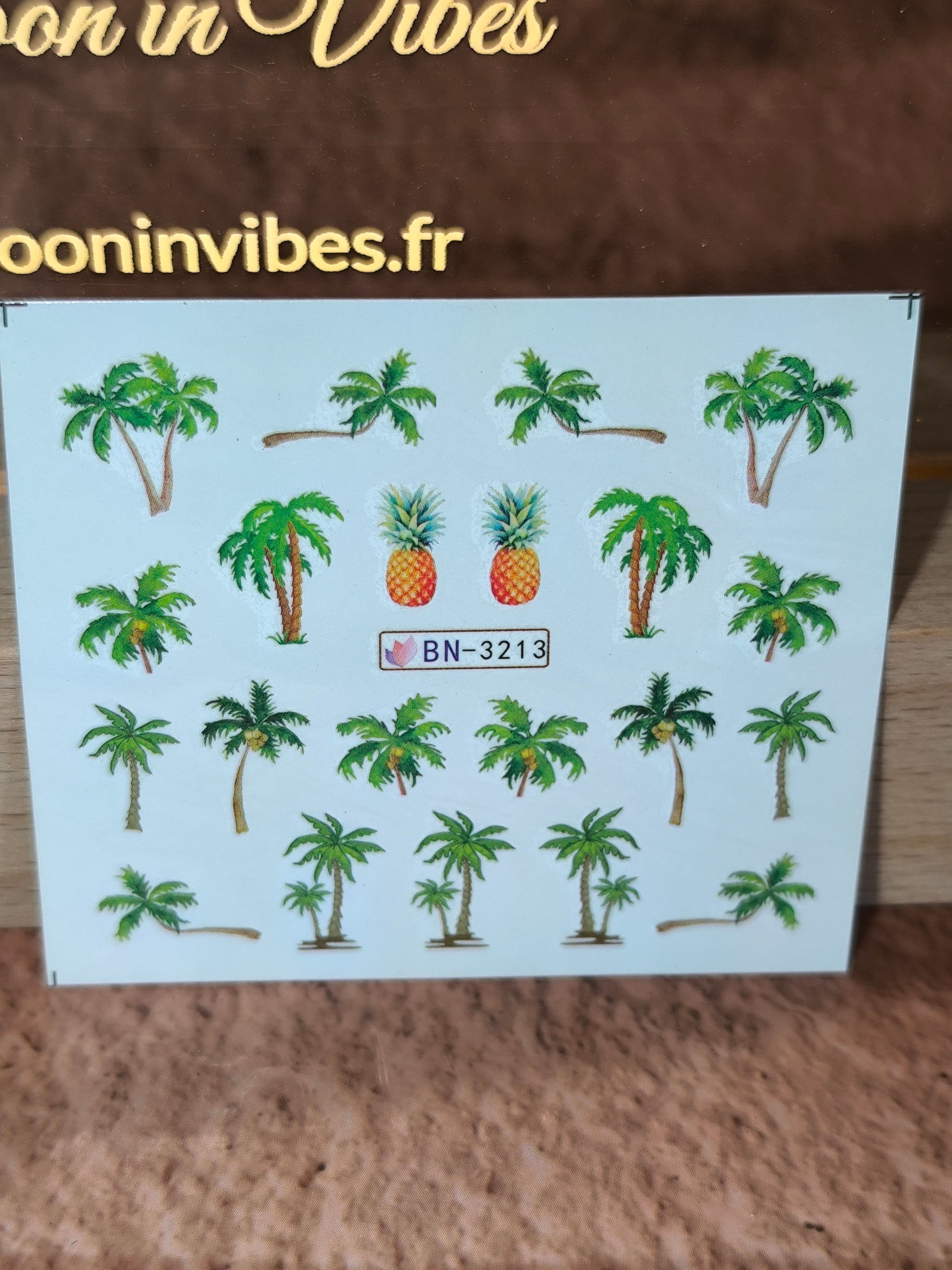 Stickers ongles Palmiers - Embarquez pour un voyage tropical… au bout de vos ongles
