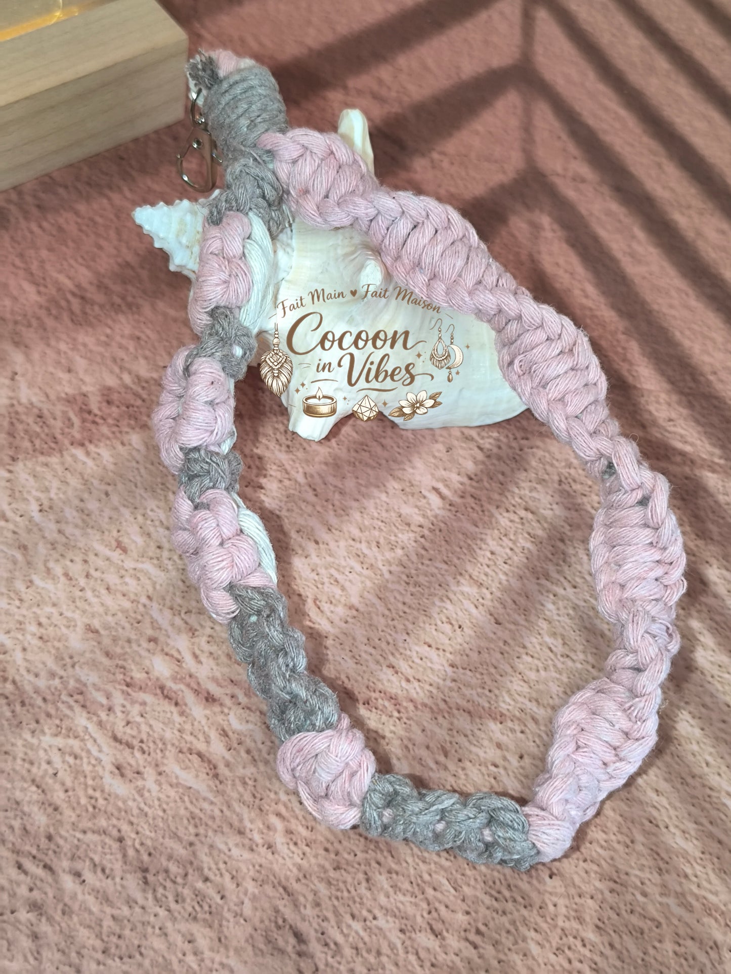 Bracelet de Téléphone en Gros Macramé — Création Artisanale Fait Main
