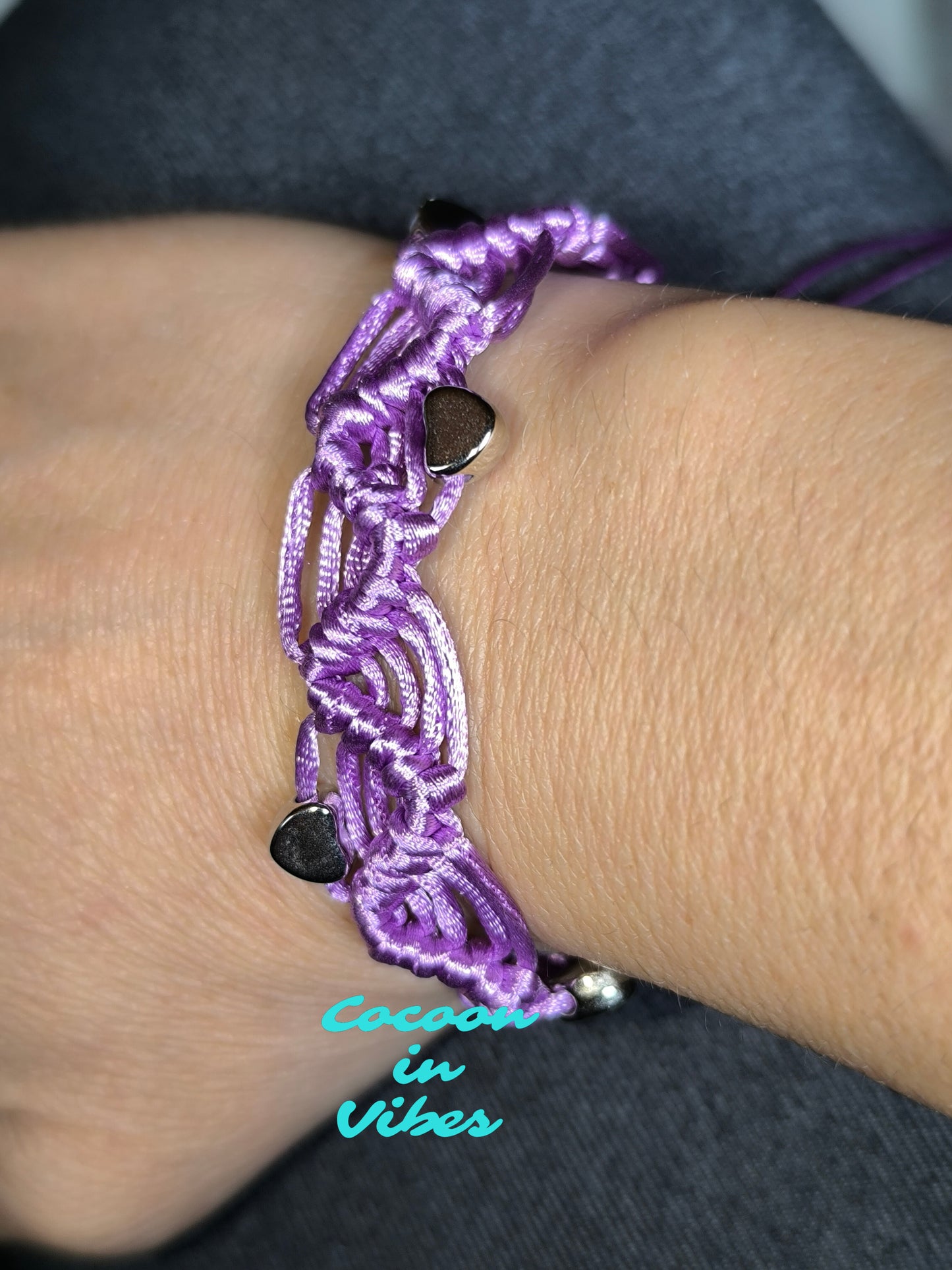 Bracelet Artisanal “Dentelle Satinée" – Parsemé de petits Cœurs