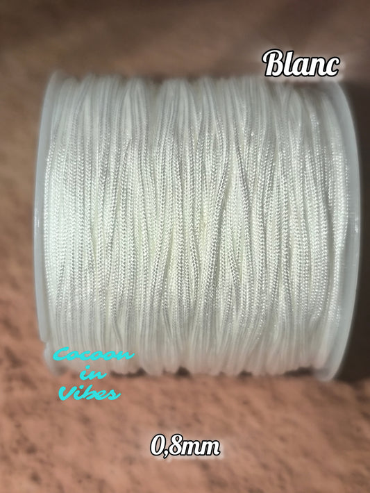 Bracelet Artisanal “Dentelle Fine Étoilée” en Macramé – Trois Or