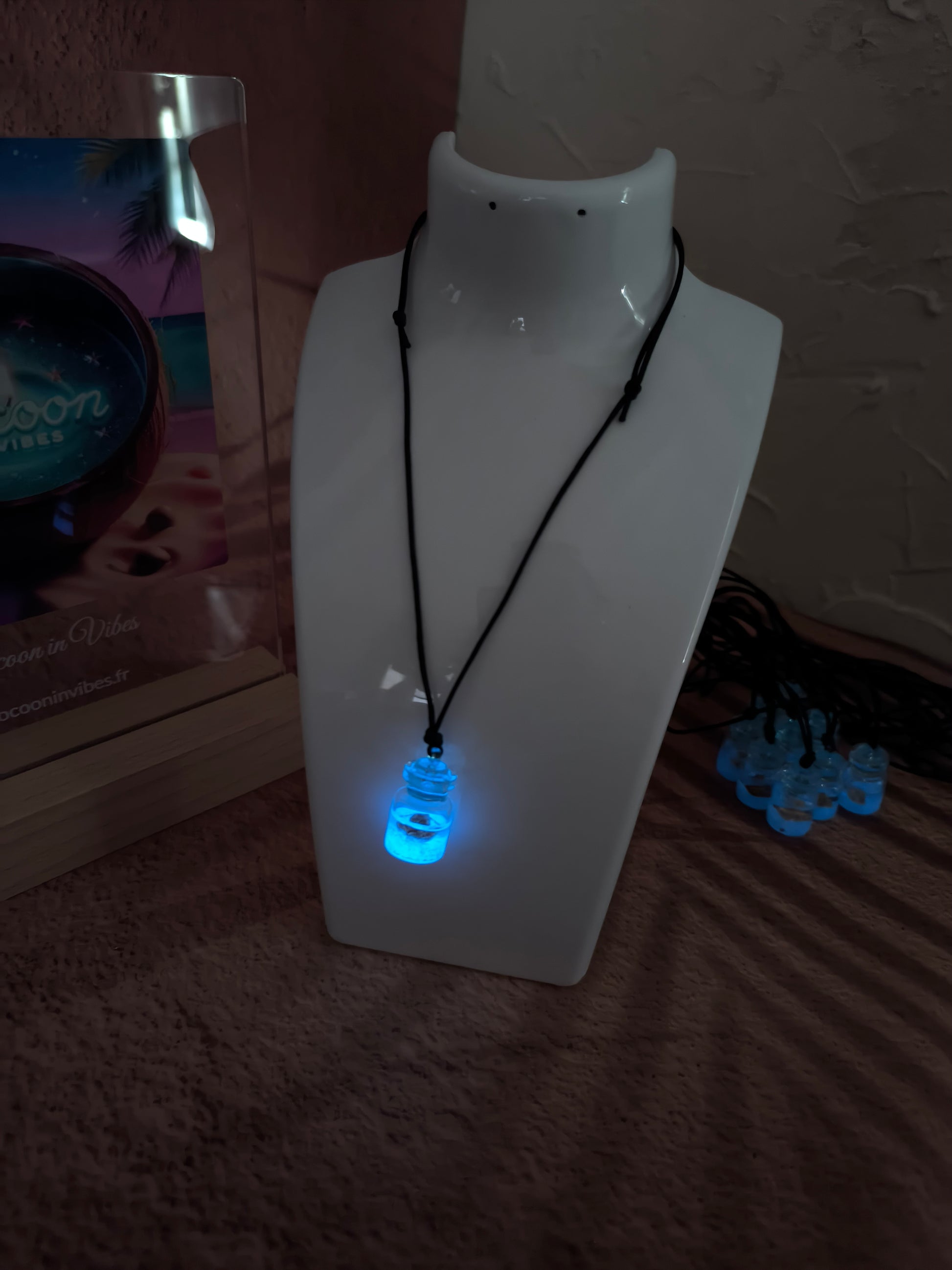 Colliers Phosphorescents Fiole Coquillage – Création Artisanale Cocoon In Vibes