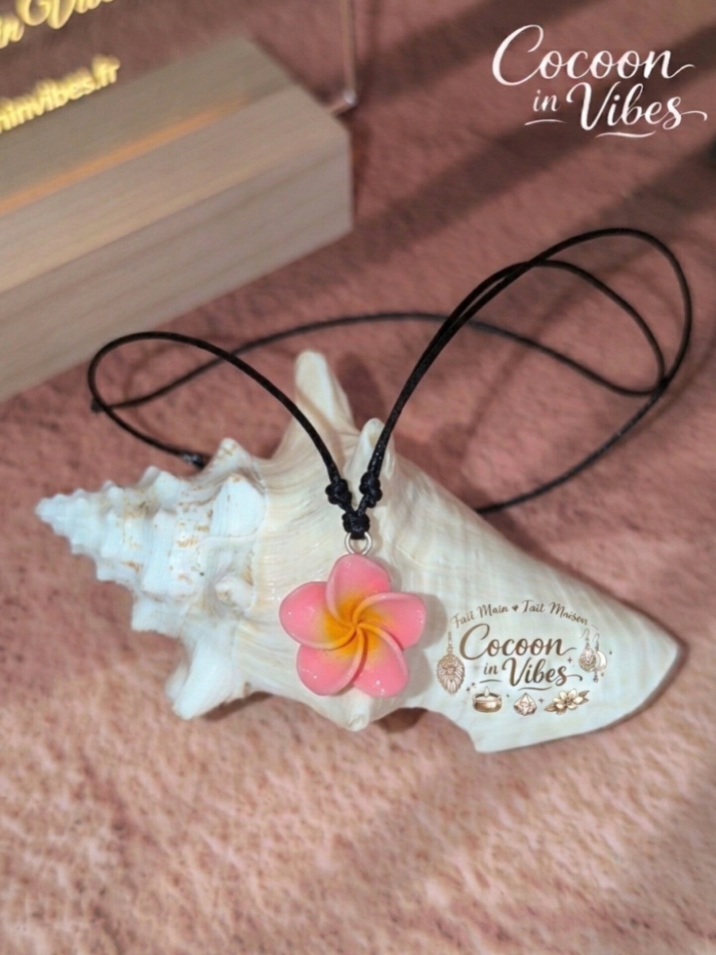 Collier Ras-de-cou & Parure Fleur de Monoï - Fait Main