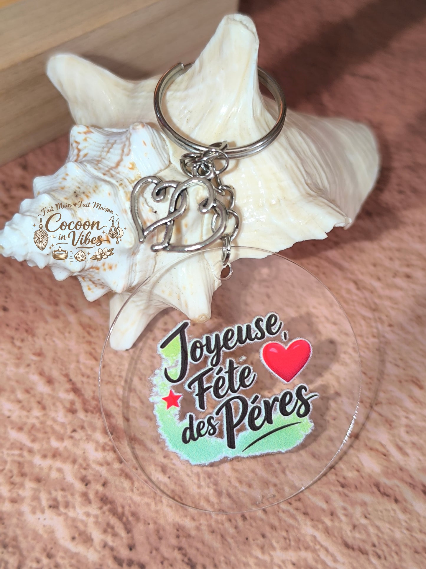 Porte-clé “Joyeuse Fête des Pères – Cœur Étoilé” – Modèle unique fait main