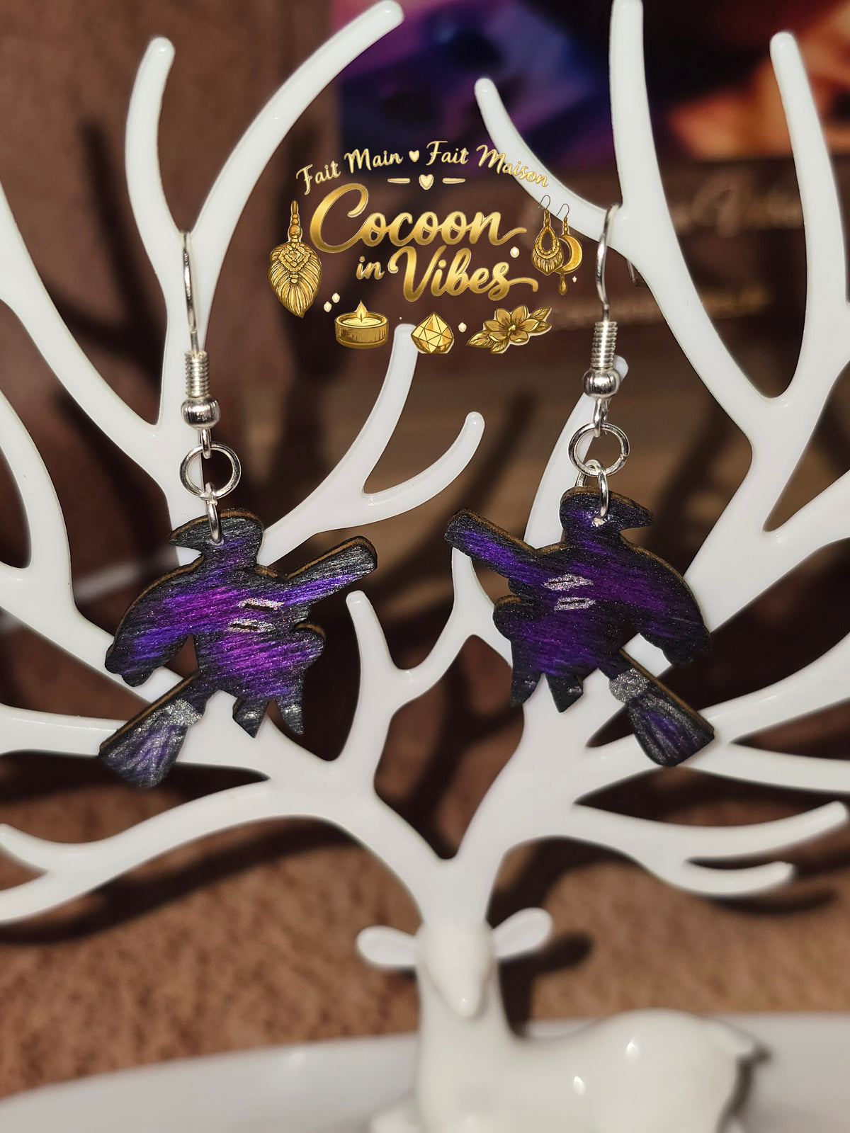 Boucles d'oreilles Artisanales en Bois « Sorcière Envoûtante » - Collection Éphémère Halloween