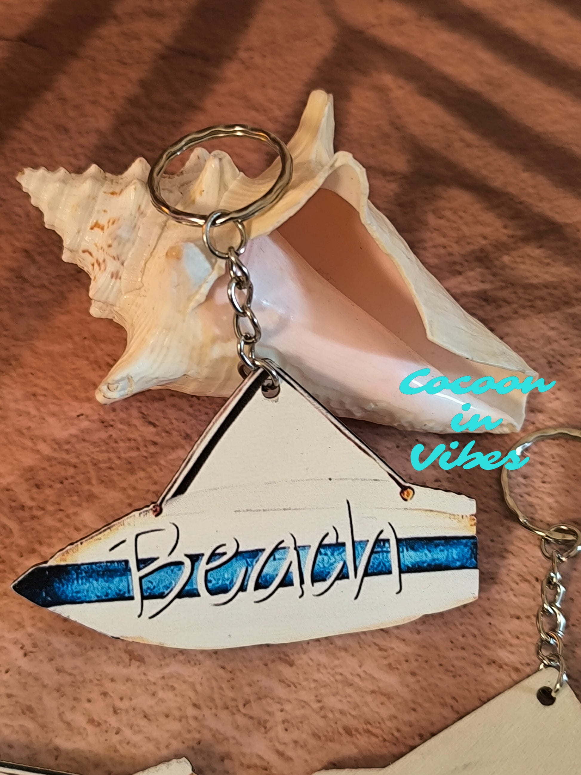 Porte-clé artisanal création Cocoon in Vibes – Bateau de Plage “Beach”
