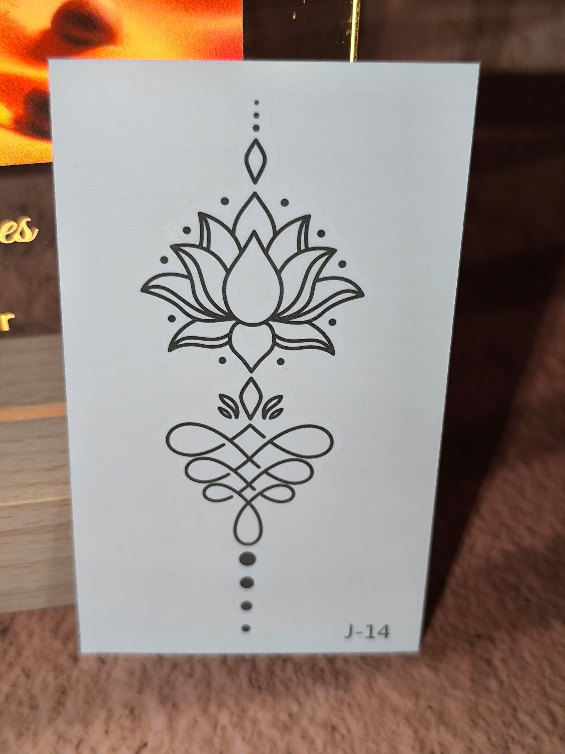 Tatouages Éphémères Spirituels – Fins, Discrets et Inspirants