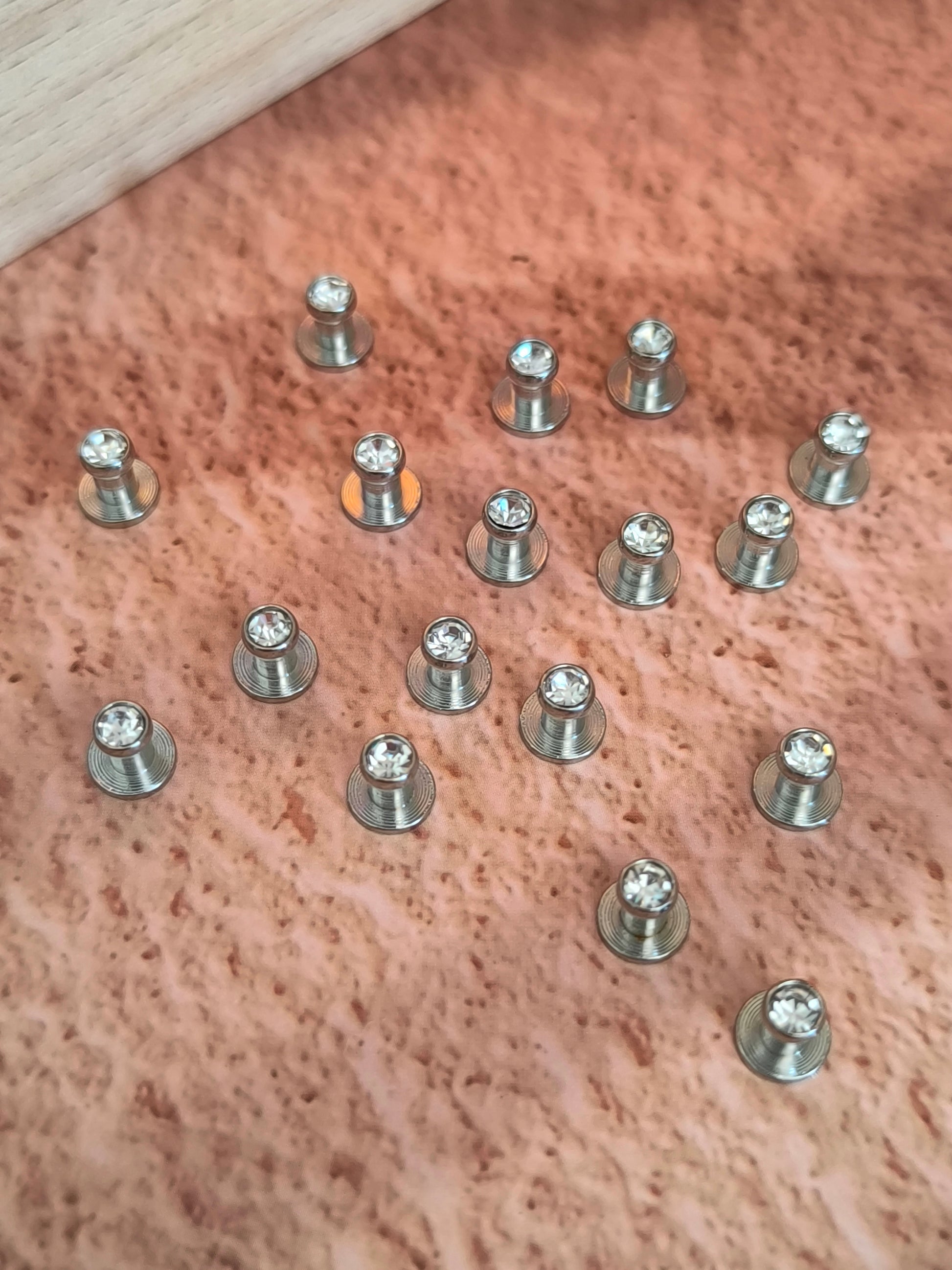 Strass Swarovski ® cristal riveté - Dernières pièces