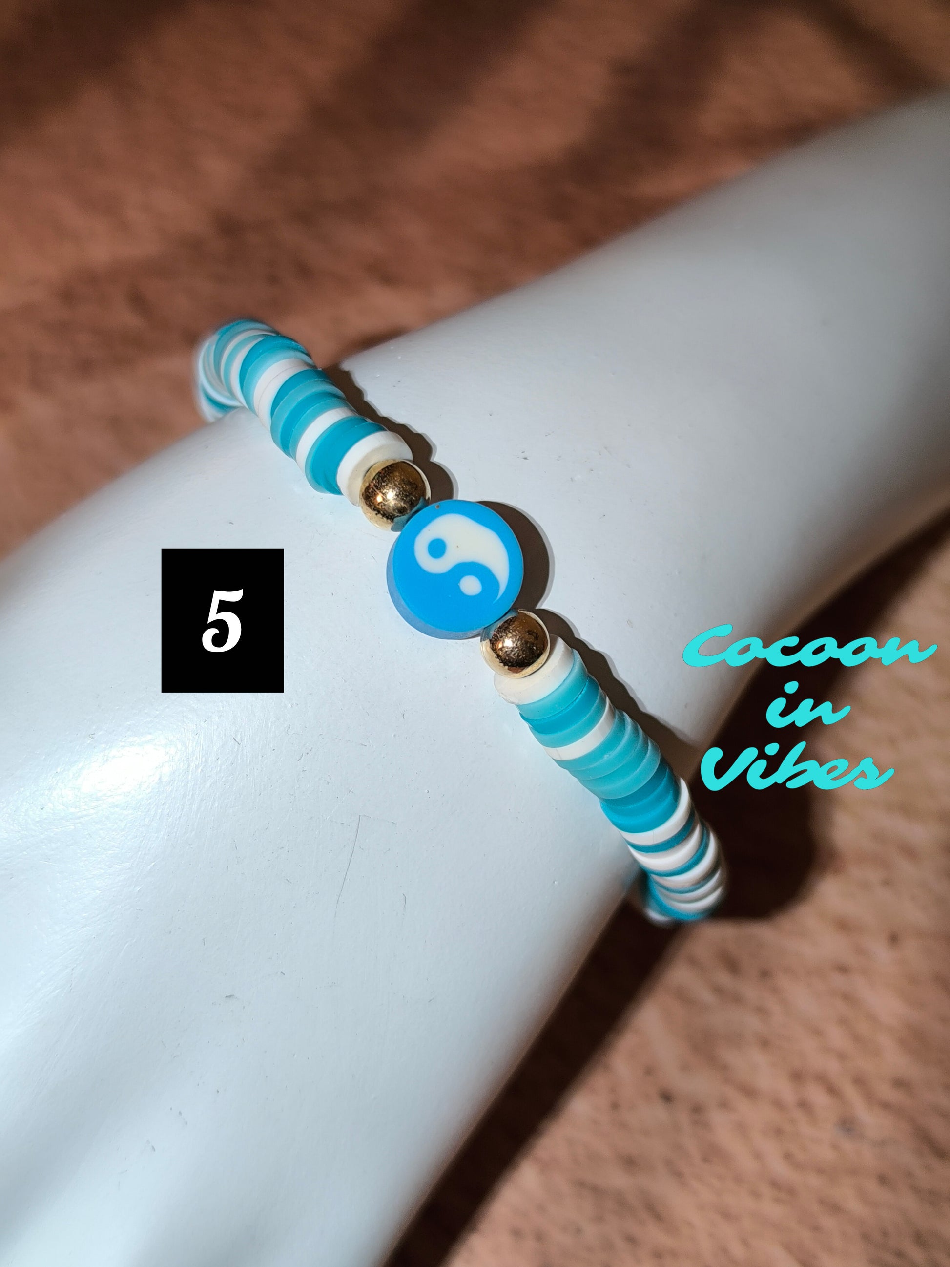 Bracelets Good Vibes en perles plates en pâte polymere - Sous les cocotiers... un monde de couleurs vous attend !