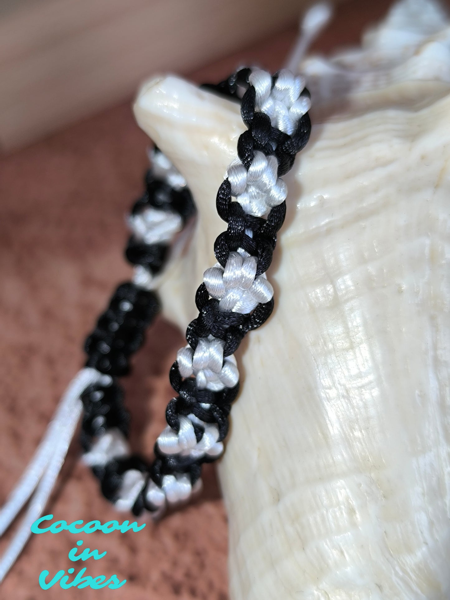 Bracelet Artisanal “Pattounes” en Macramé