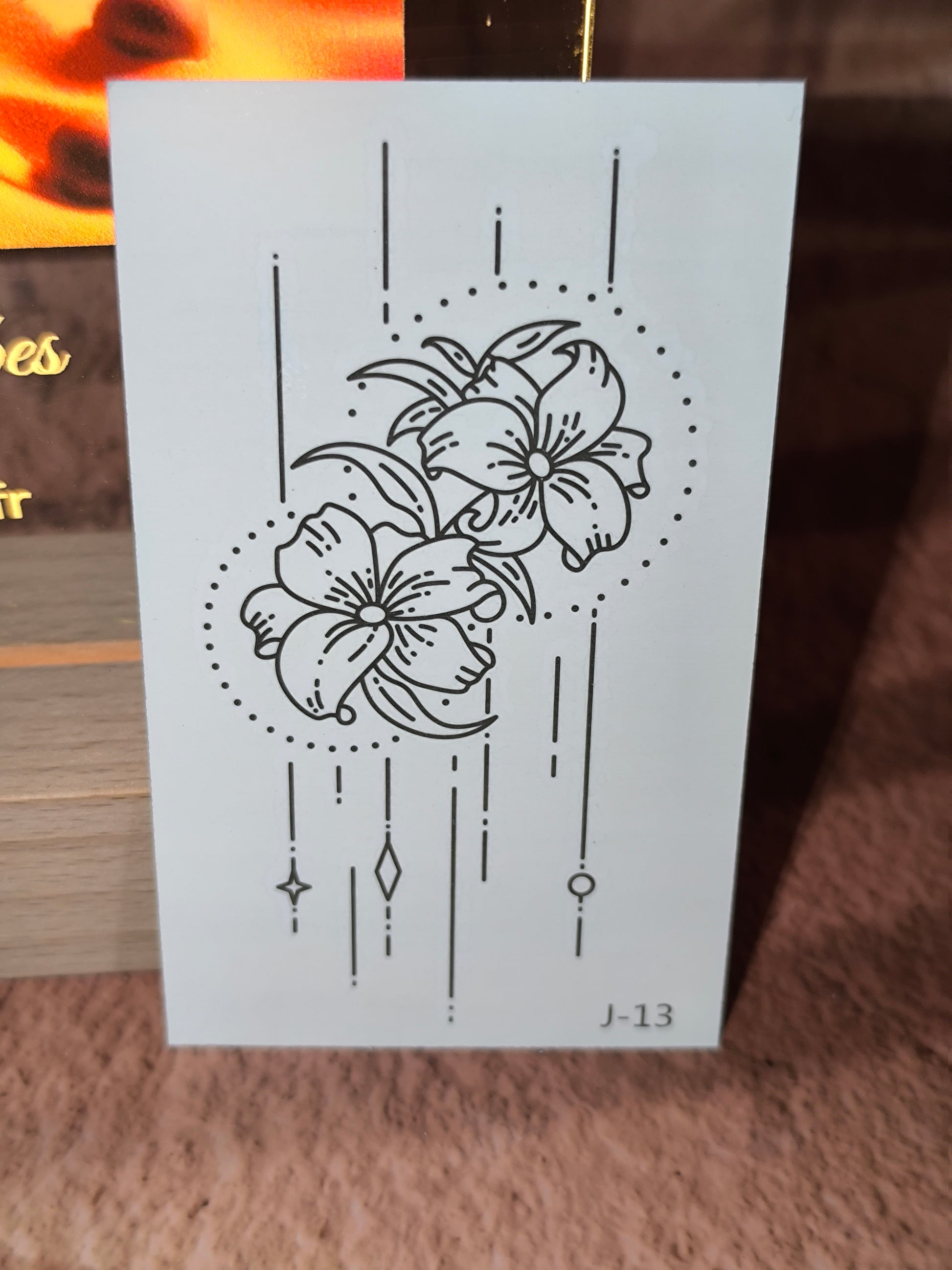 Tatouages Éphémères Spirituels – Fins, Discrets et Inspirants