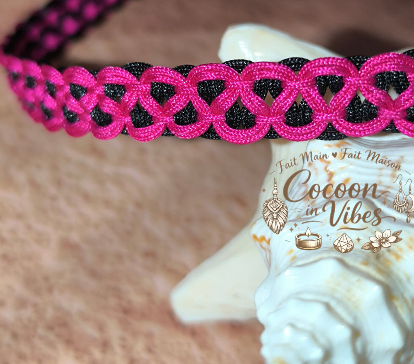 Bracelet de Téléphone Collection Vague Entrelacée - Couleur au choix - Fait main en Macramé