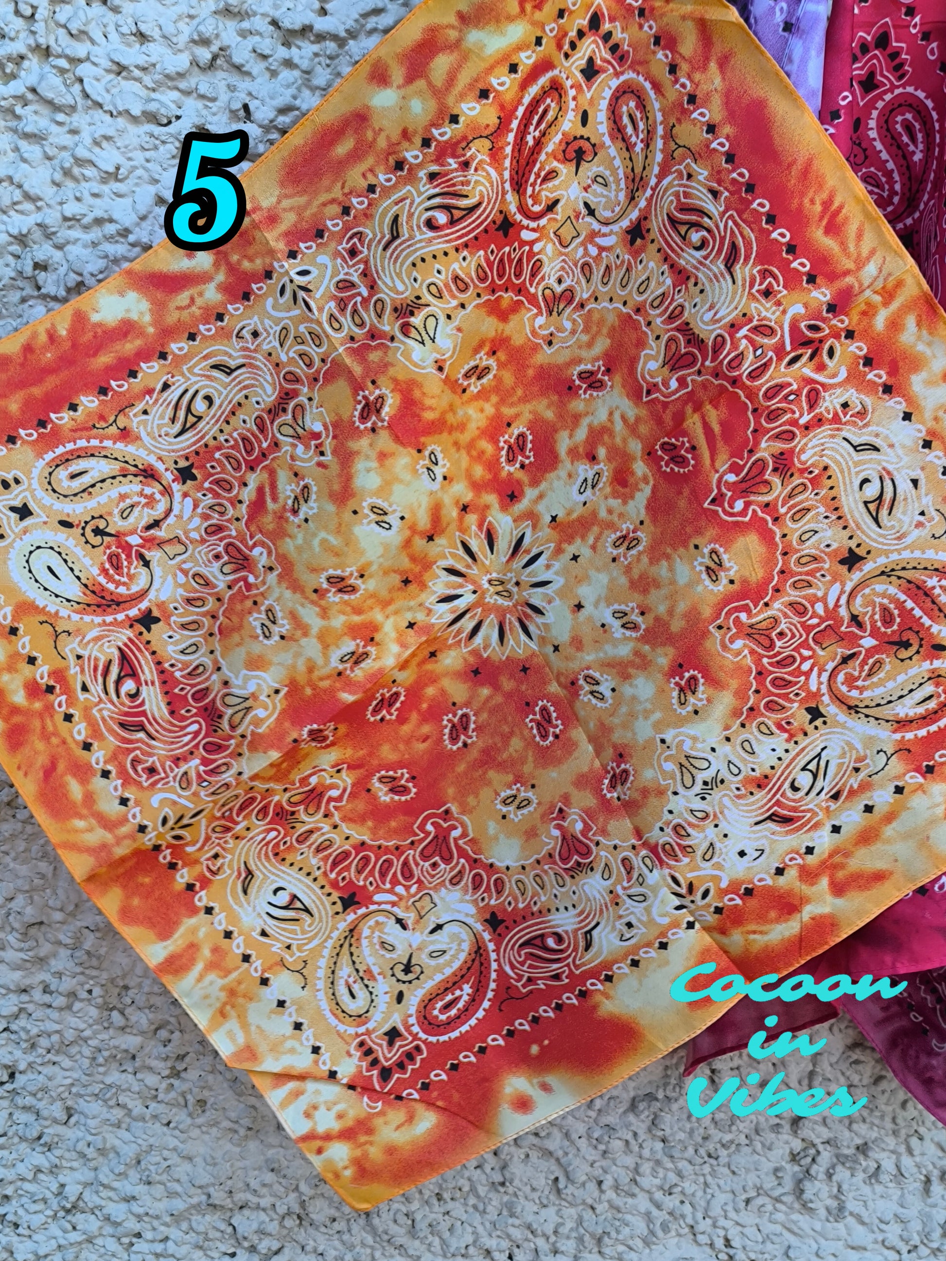 Les Bandanas Tie & Dye – Quand les couleurs dansent