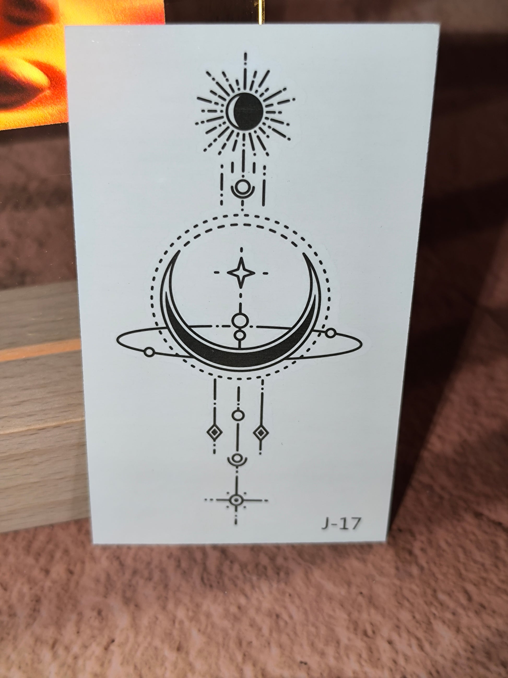 Tatouages Éphémères Spirituels – Fins, Discrets et Inspirants
