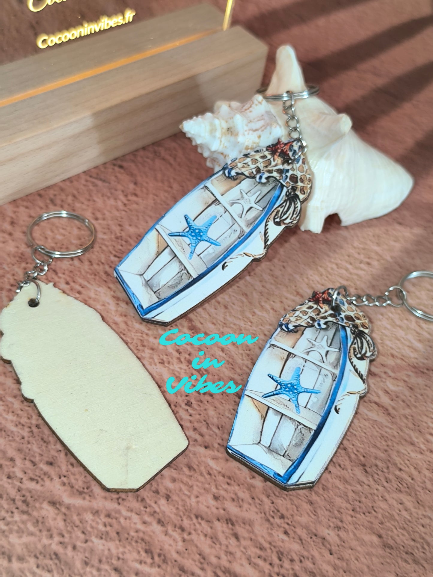 Porte-clé artisanal création Cocoon in Vibes – Petite Barque de pêcheurs