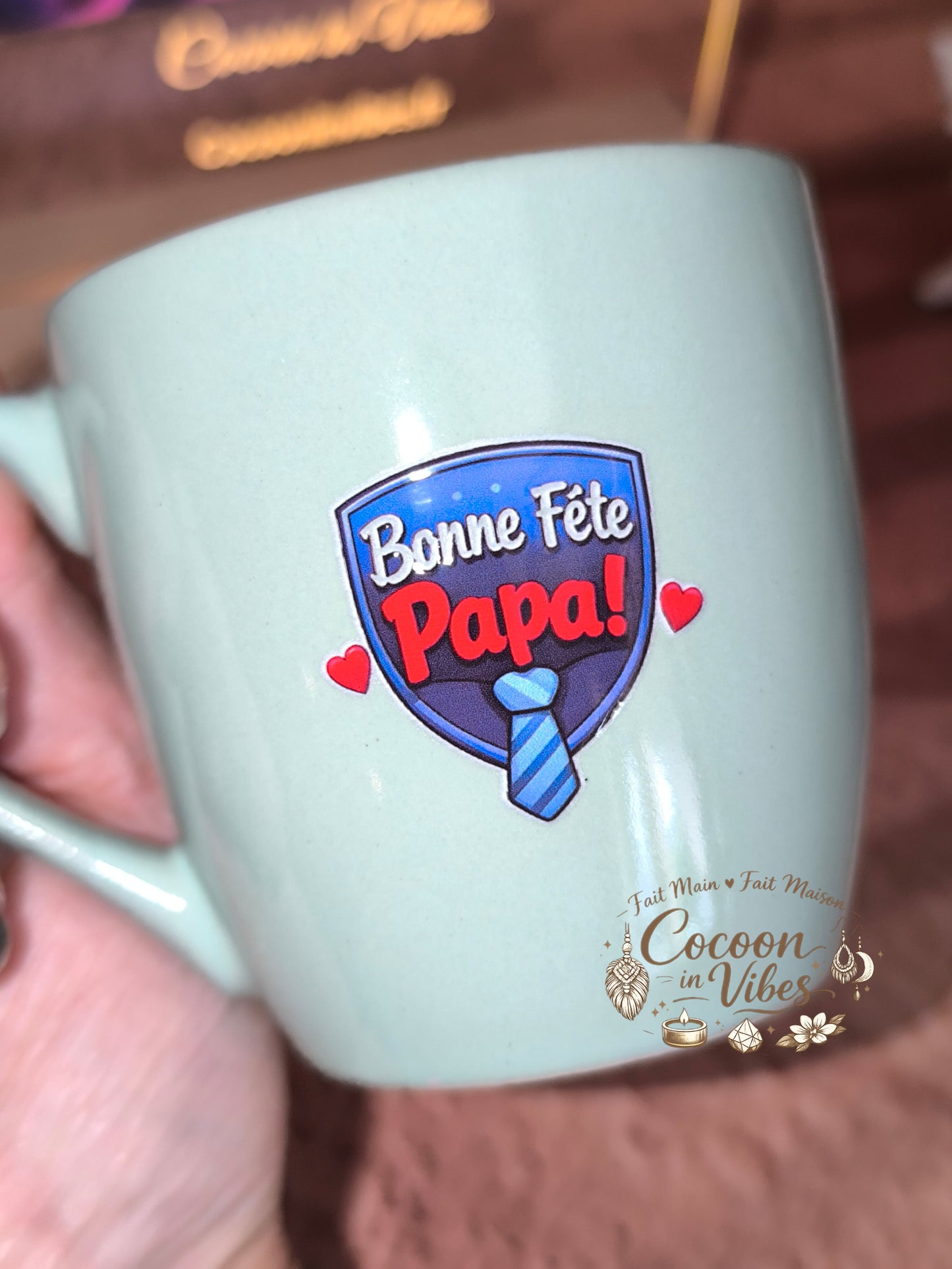 Tasse "Fête des Pères" Vert d'eau – MON PAPA C'EST LE MEILLEUR – Pièce unique, création artisanale Cocoon in Vibes