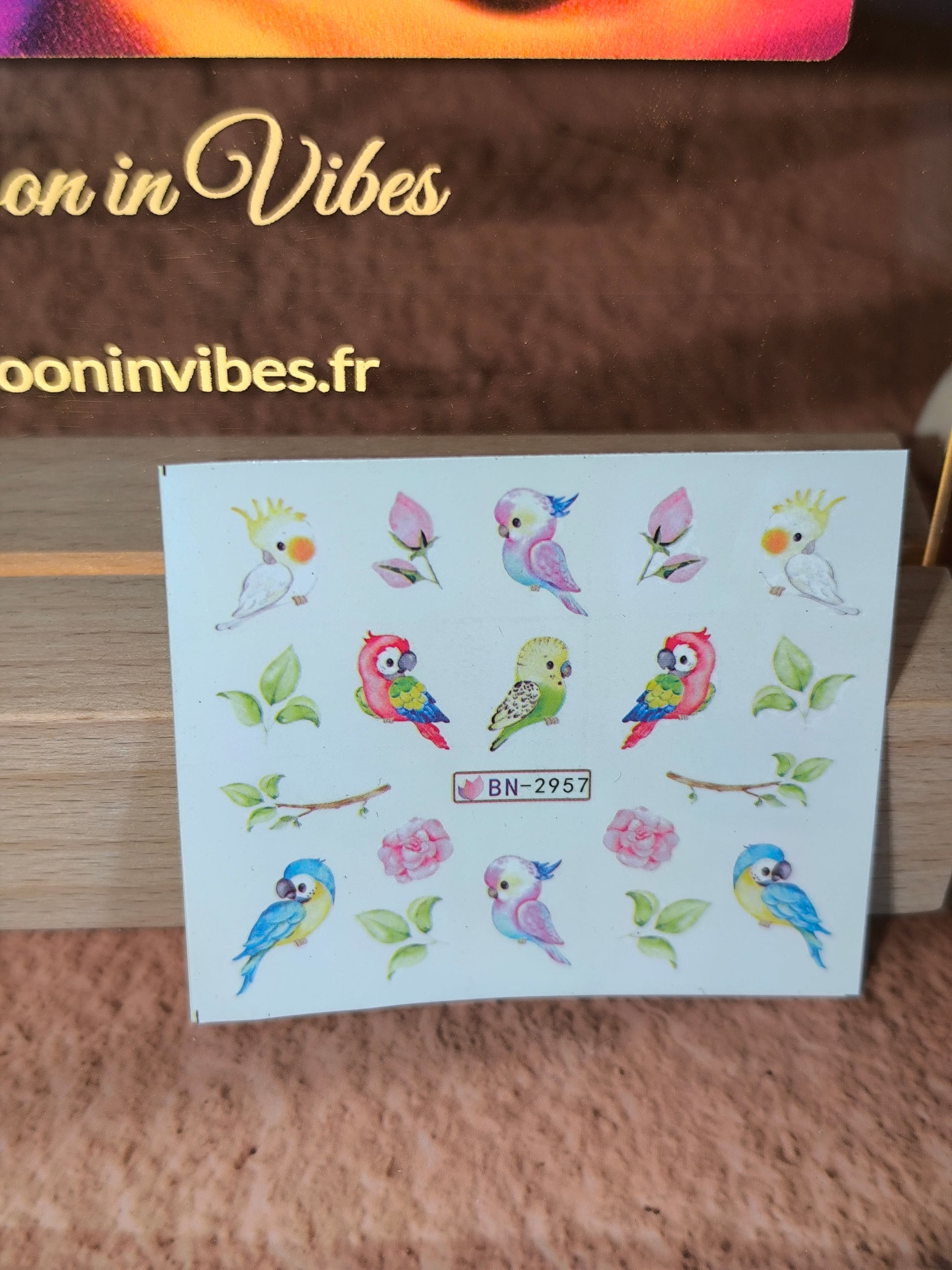 Stickers Ongles Oiseaux Tropicaux - Un paradis exotique… posé sur vos ongles
