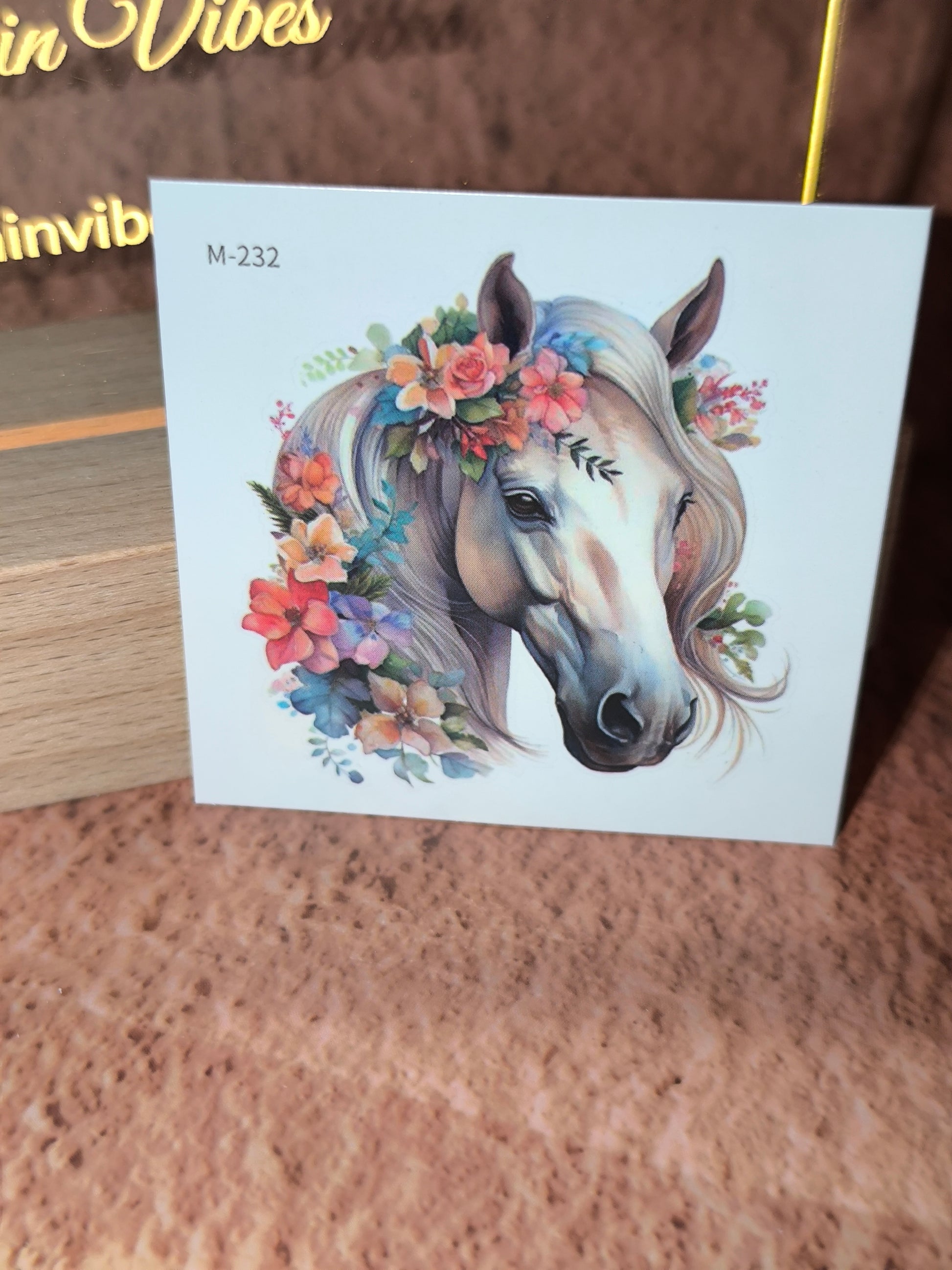 Tatouages Éphémères Chevaux & Fleurs – L’Esprit Libre sur la Peau