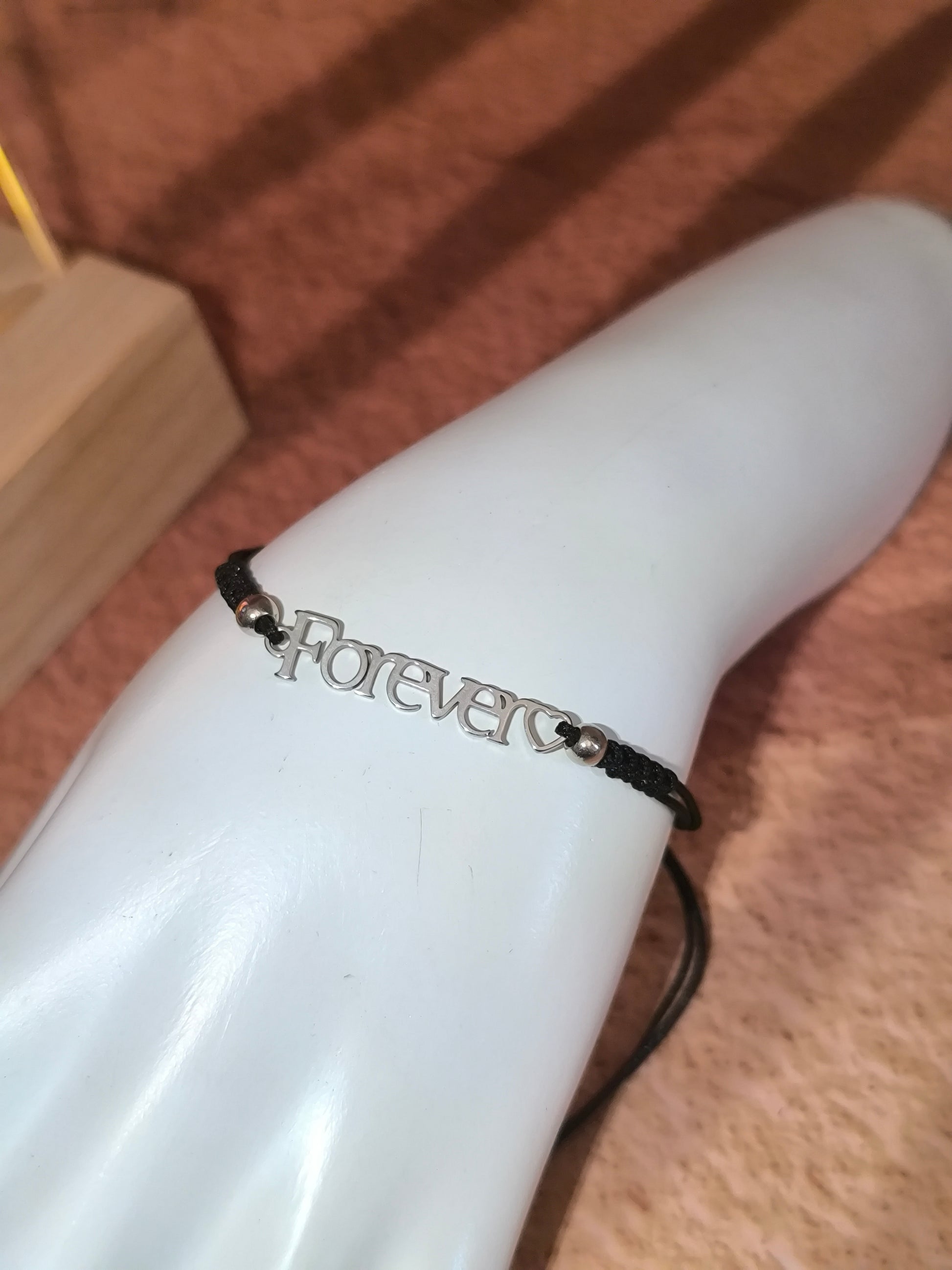 Bracelet Plaque finement Découpée en acier inoxydable – Petit Trésor à Porter