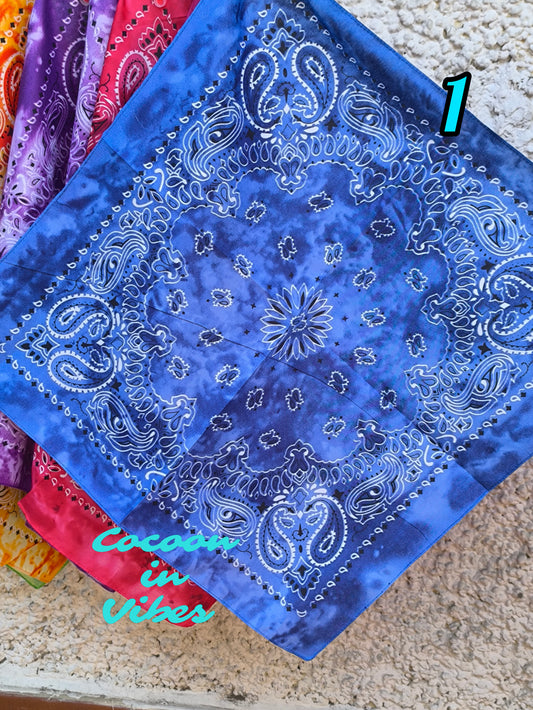 Les Bandanas Tie & Dye – Quand les couleurs dansent