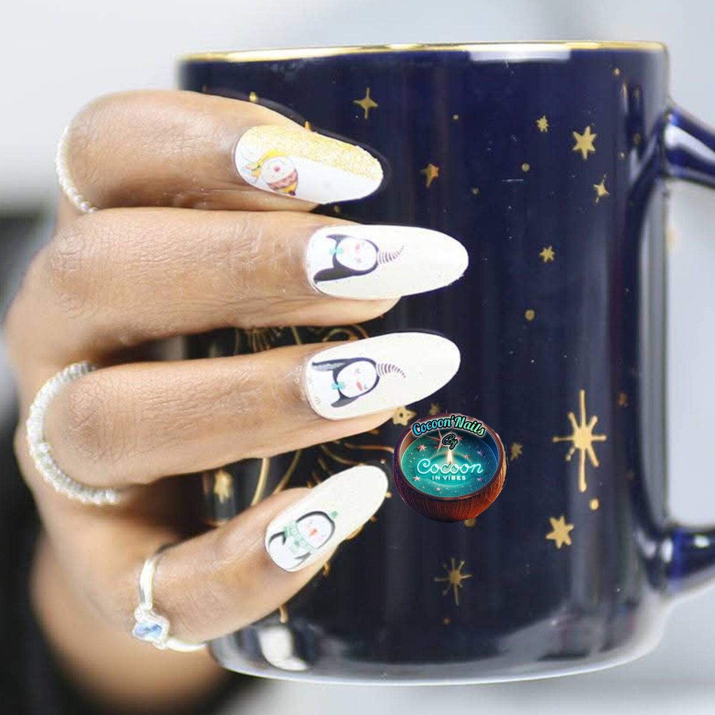 Cocoon’Nails – Golden Penguin : un hiver scintillant au bout des doigts