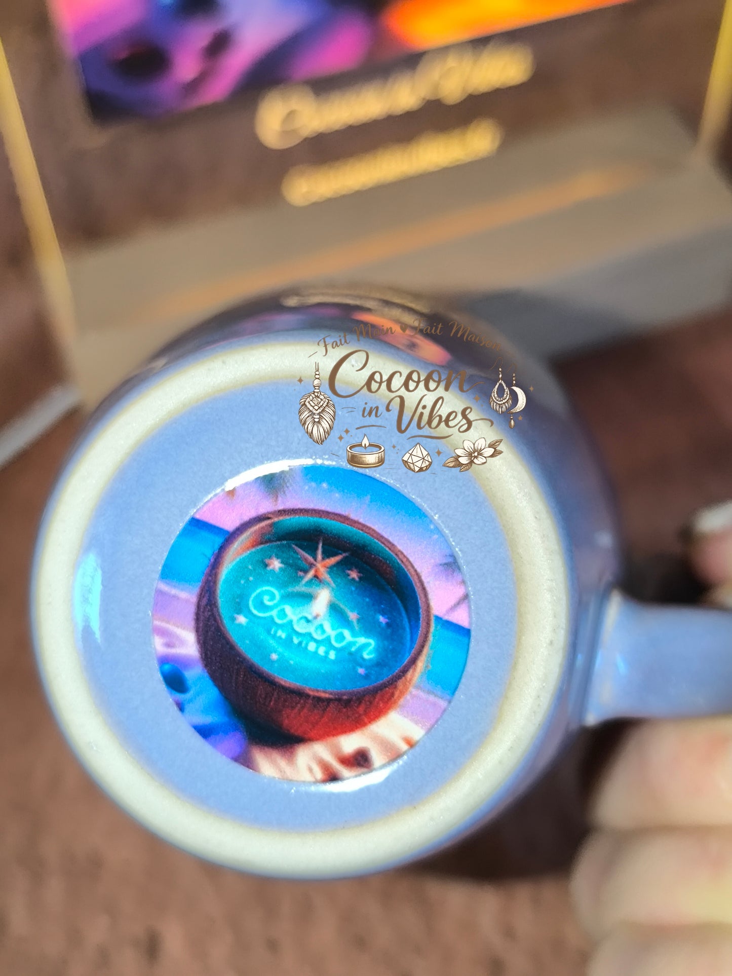 Tasse "Fête des Mères" Bleu Gris – BONNE FÊTE MAMAN – Pièce unique, création artisanale Cocoon in Vibes