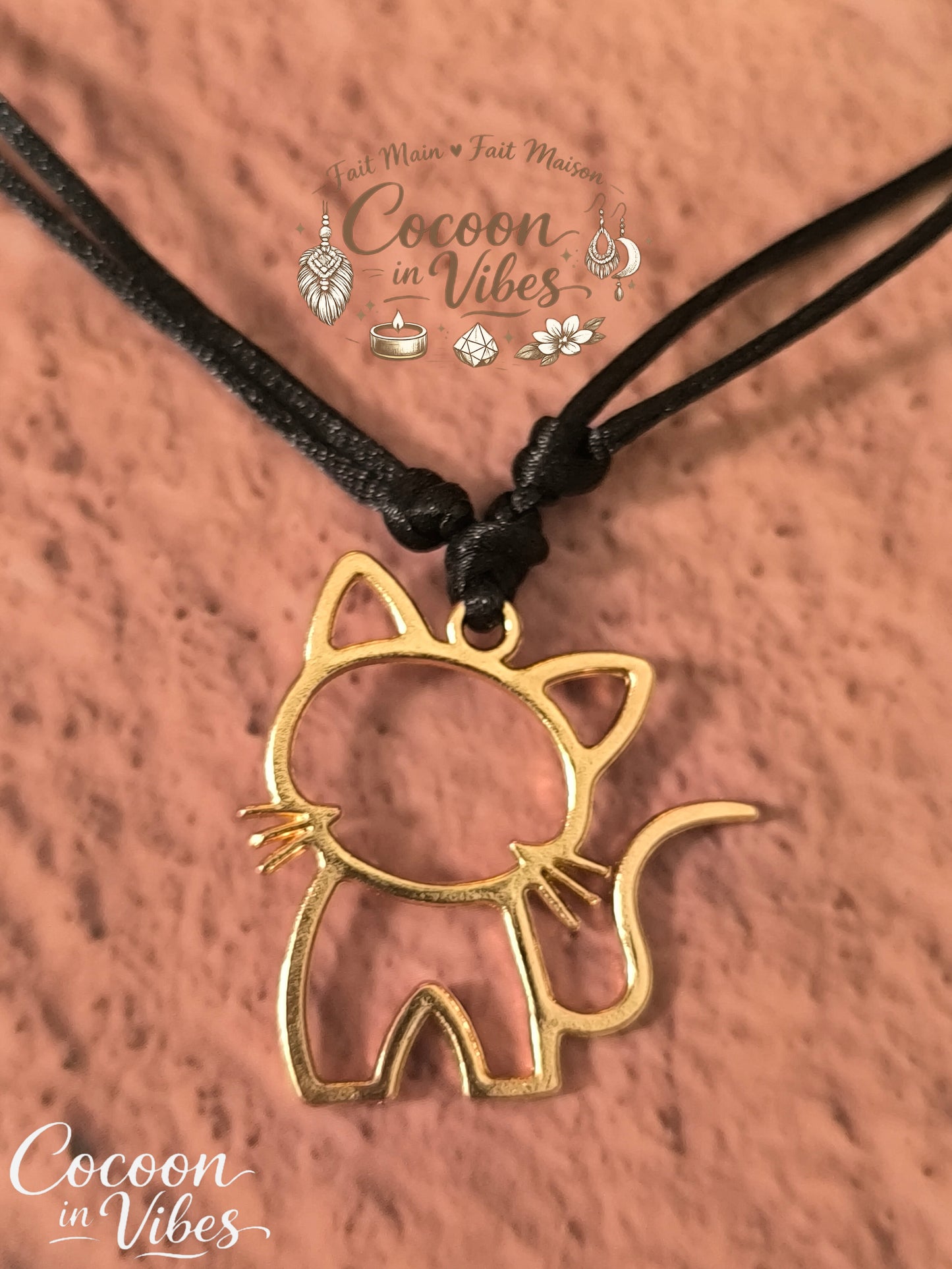 Collier pendentif chat Ajouré – Fait main personnalisable