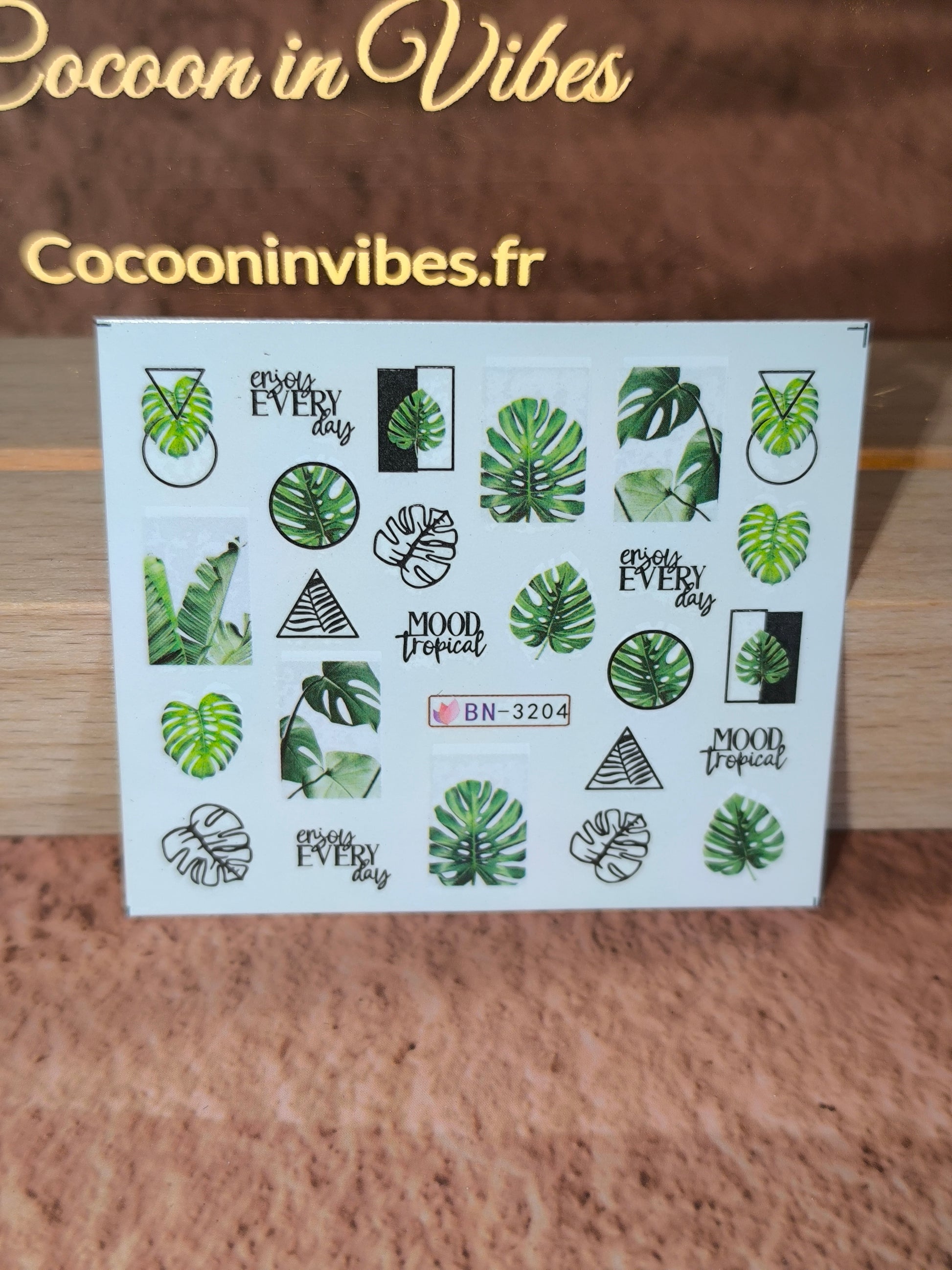 Stickers ongles Feuilles Tropicales & Oliviers - Vos ongles se mettent au vert… et à l’évasion